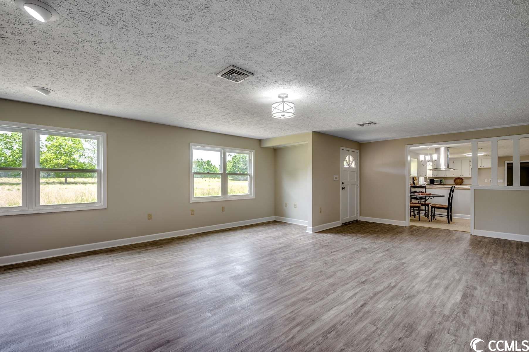 Photo 8 of 34 of 6901 Antioch Rd. house