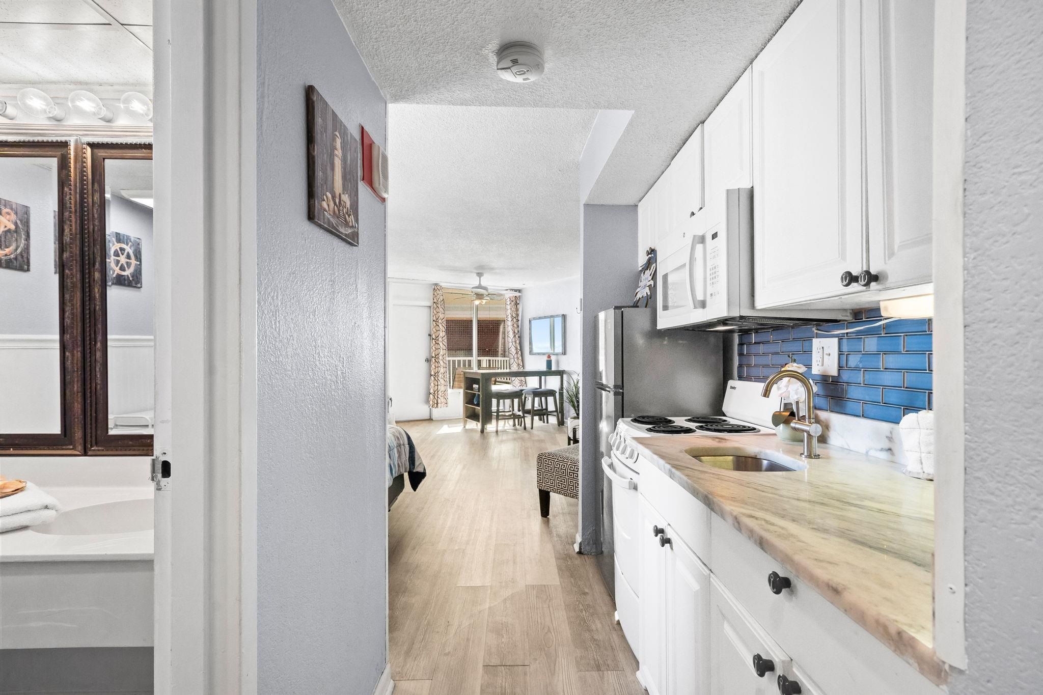 7000 N Ocean Blvd. 433