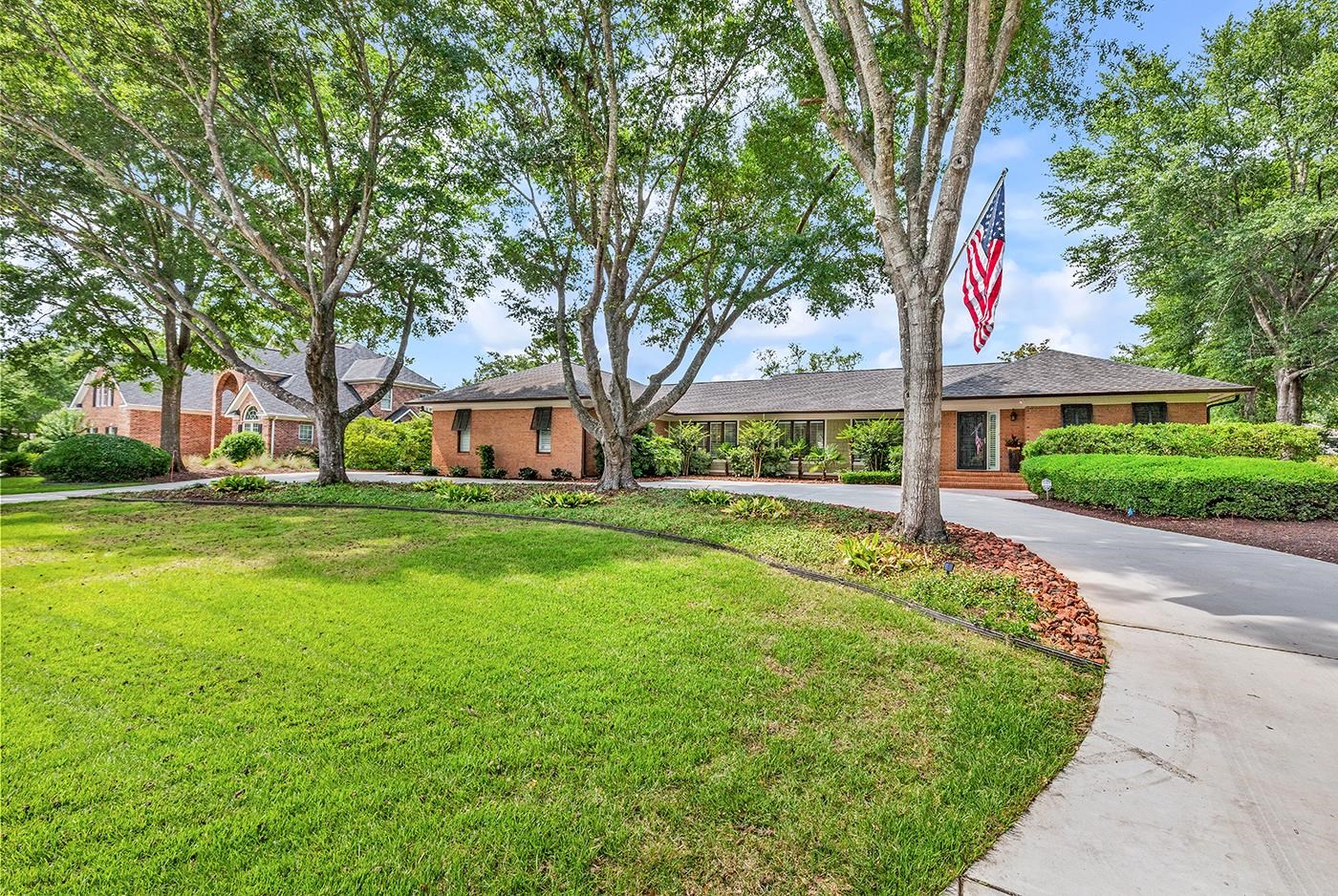 406 Dunes Dr.