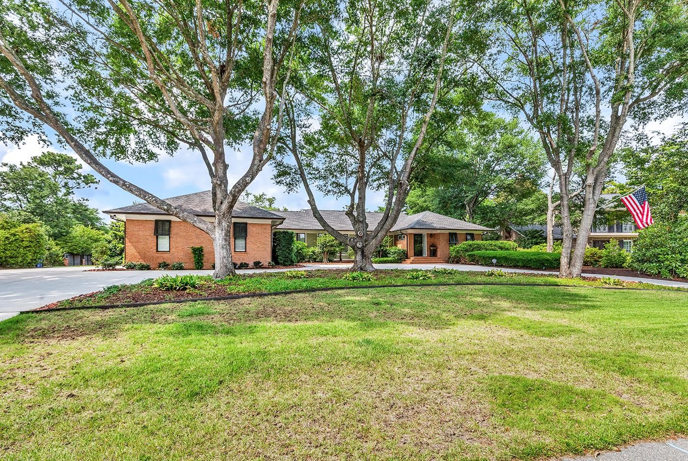 406 Dunes Dr.