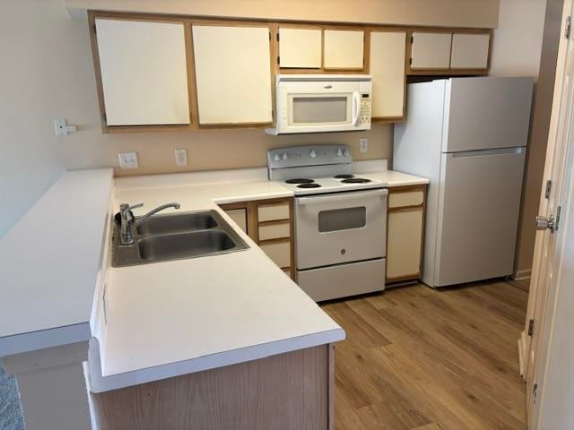 608 Waterway  Village Ave. 27 B