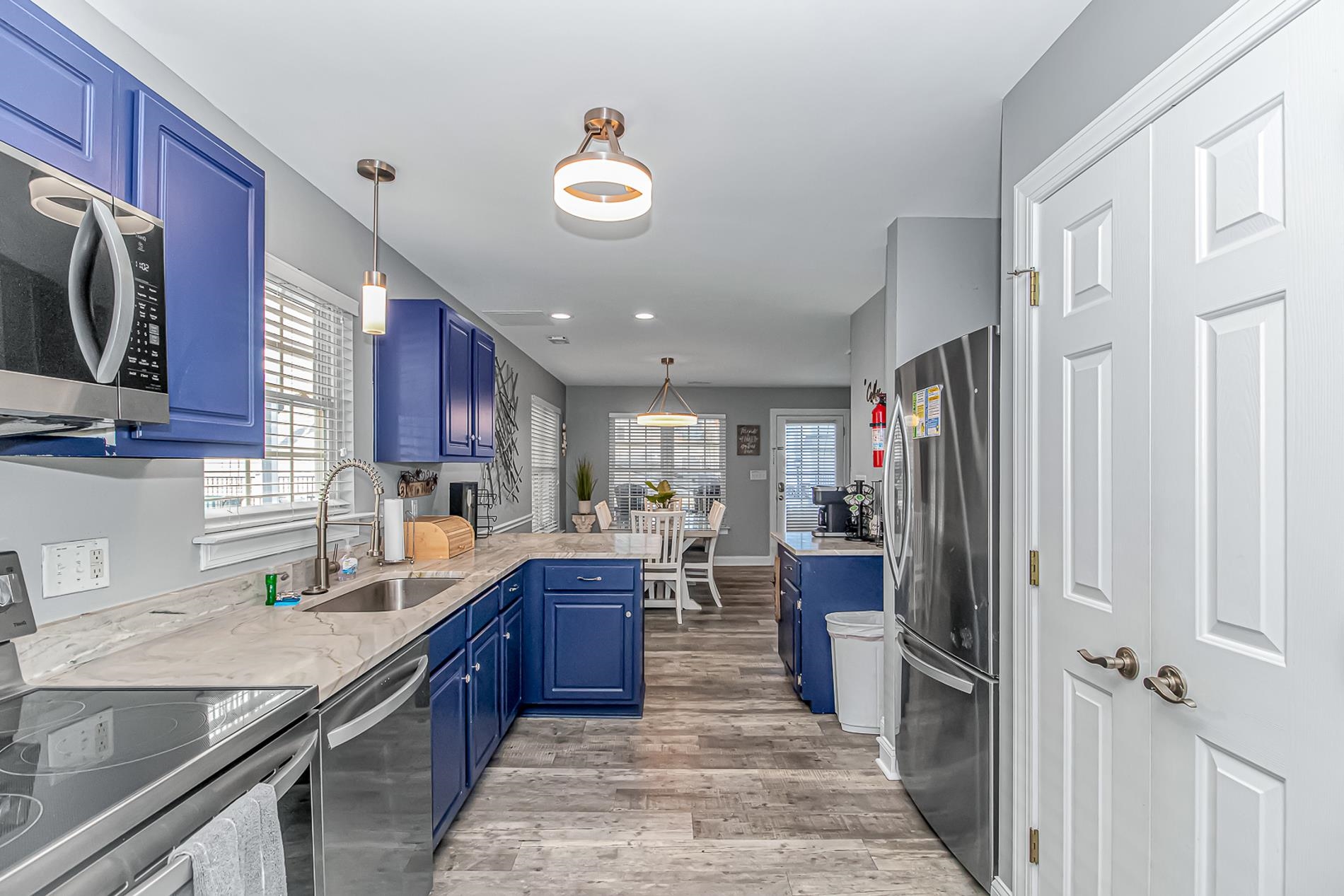 6001- 1027 S Kings Hwy.