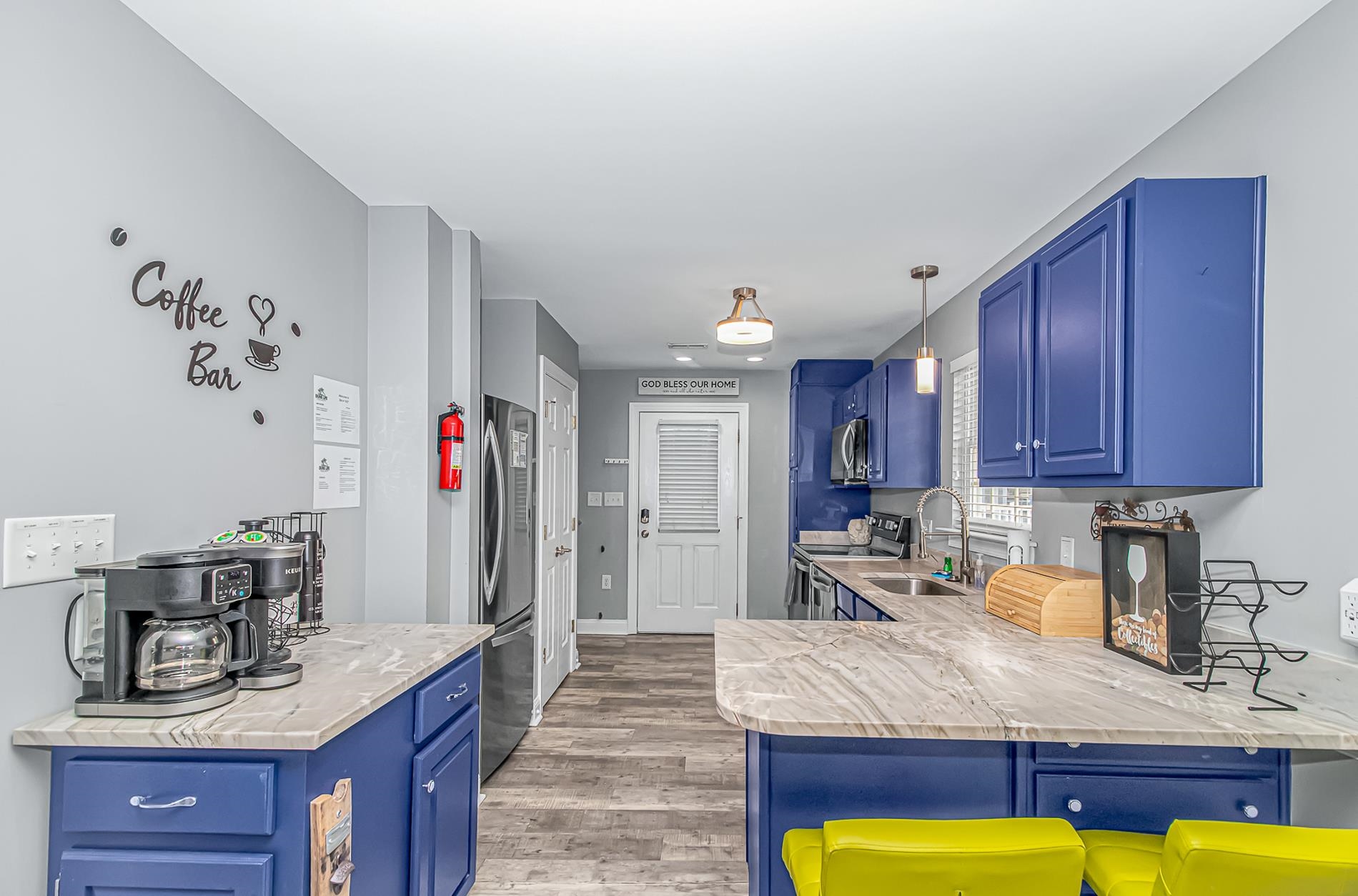 6001- 1027 S Kings Hwy.