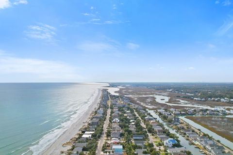 A home in Pawleys Island