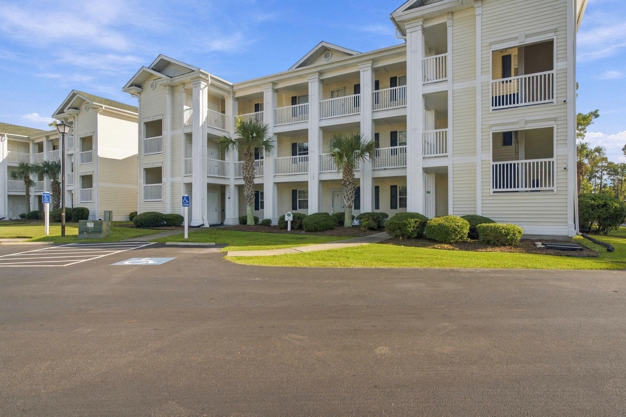 440 Red River Ct. 41G