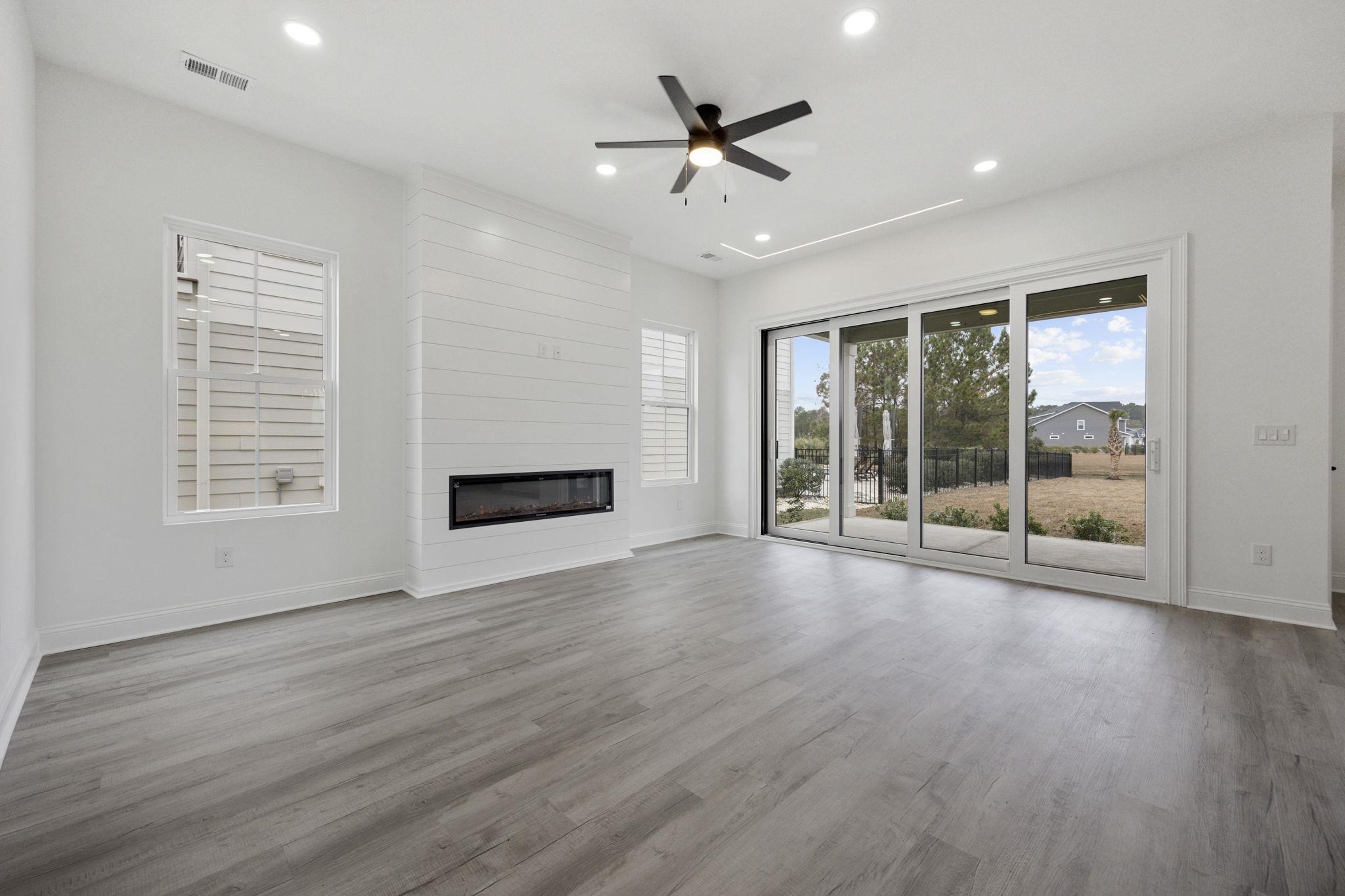 514 Harbour View Dr.