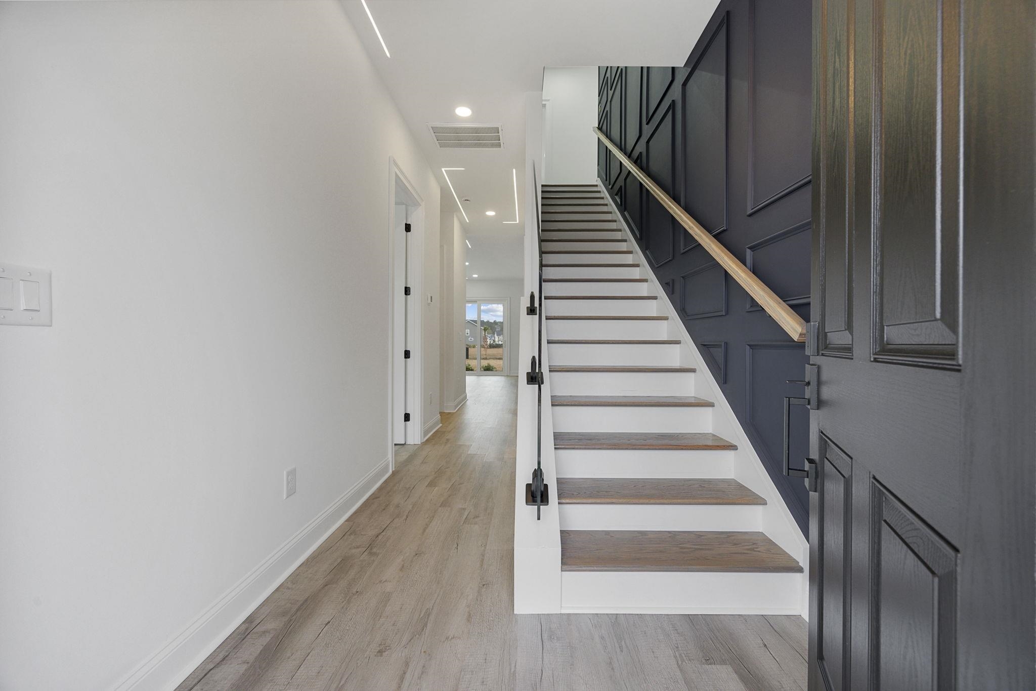 514 Harbour View Dr.