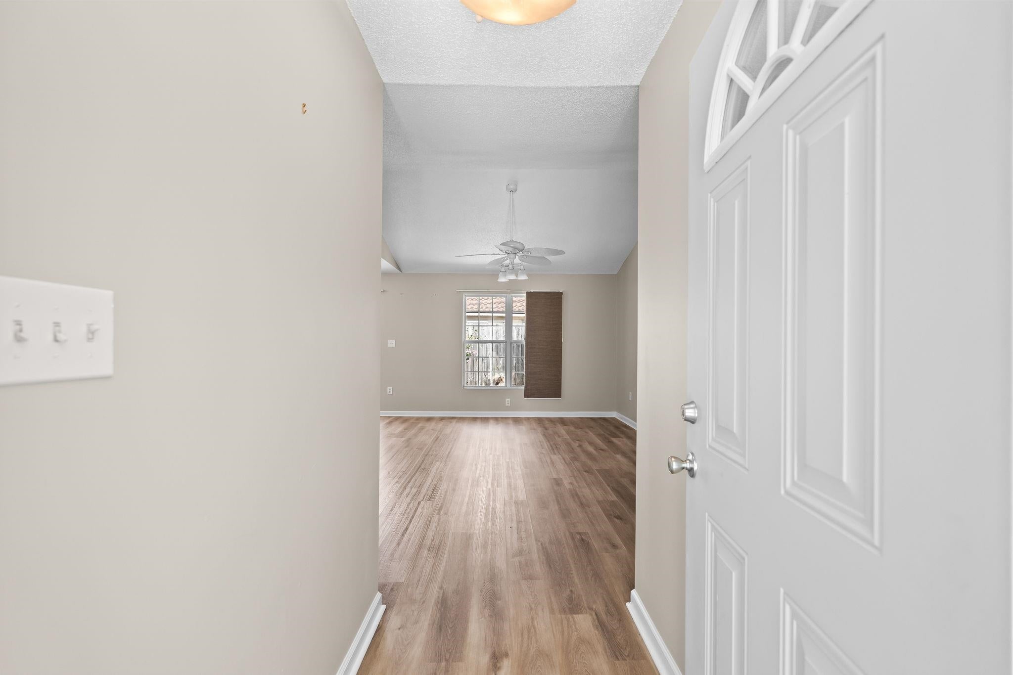 2125 Wedgewood Dr.