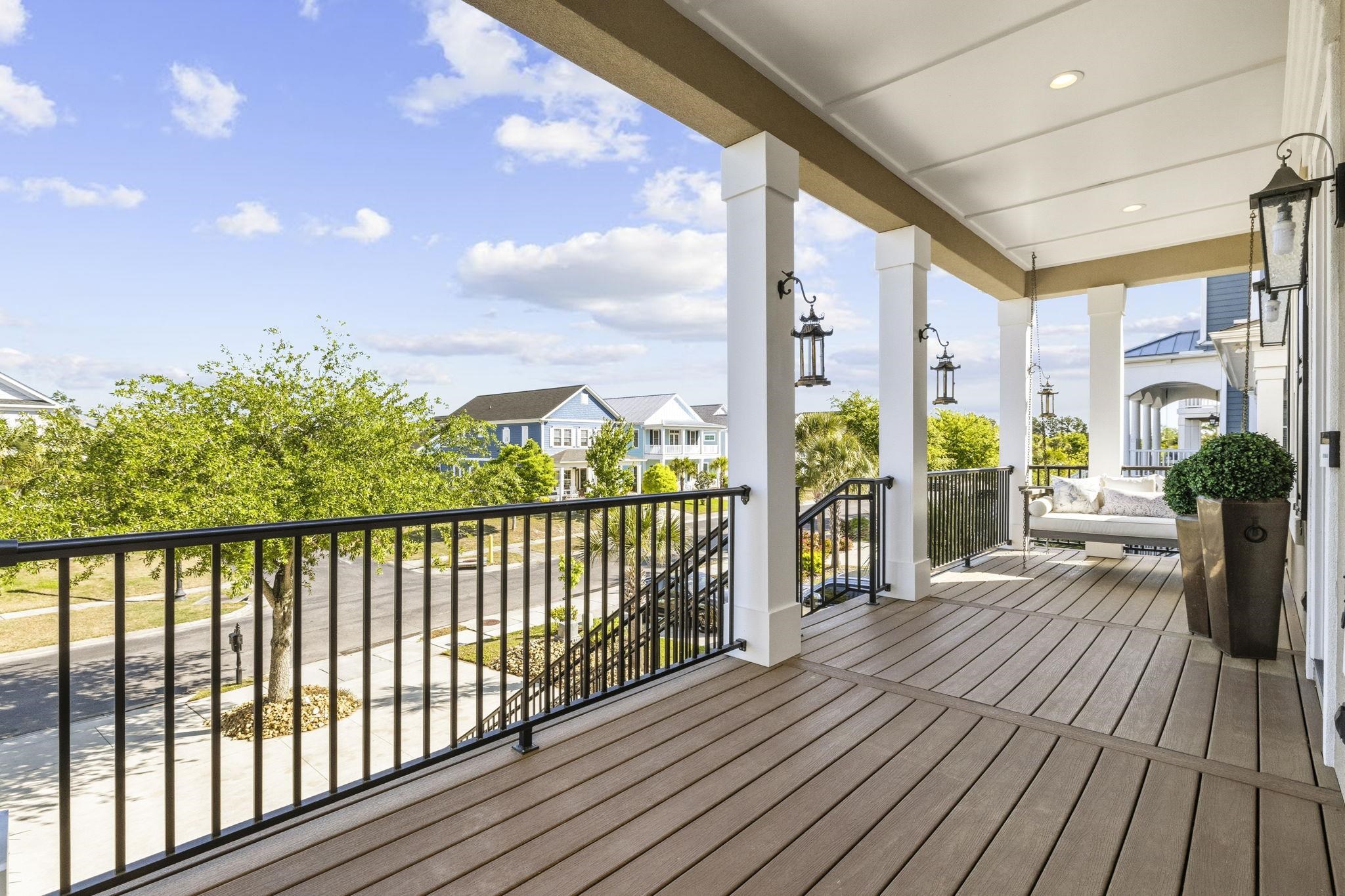 464 West Palm Dr.