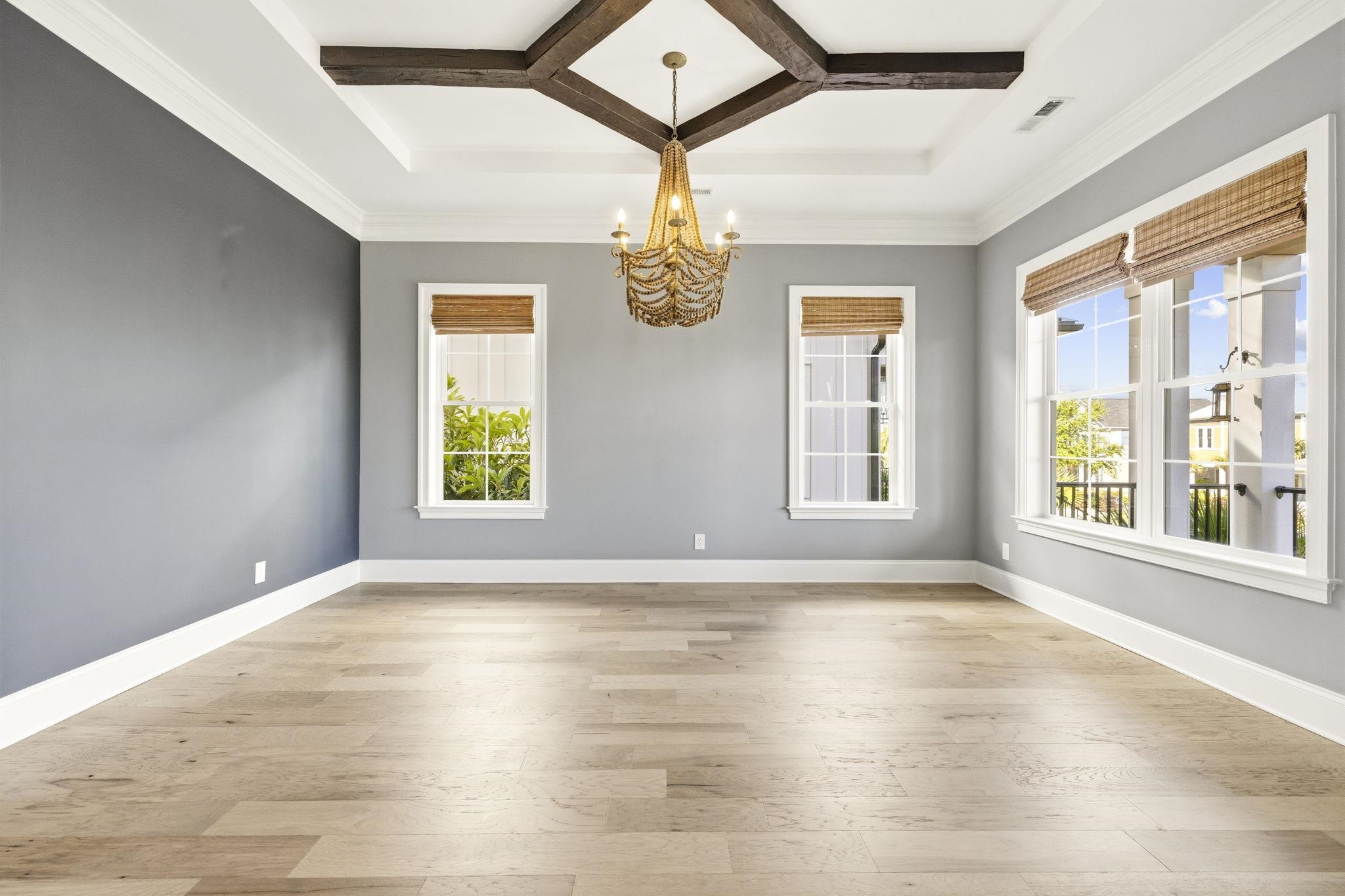 464 West Palm Dr.