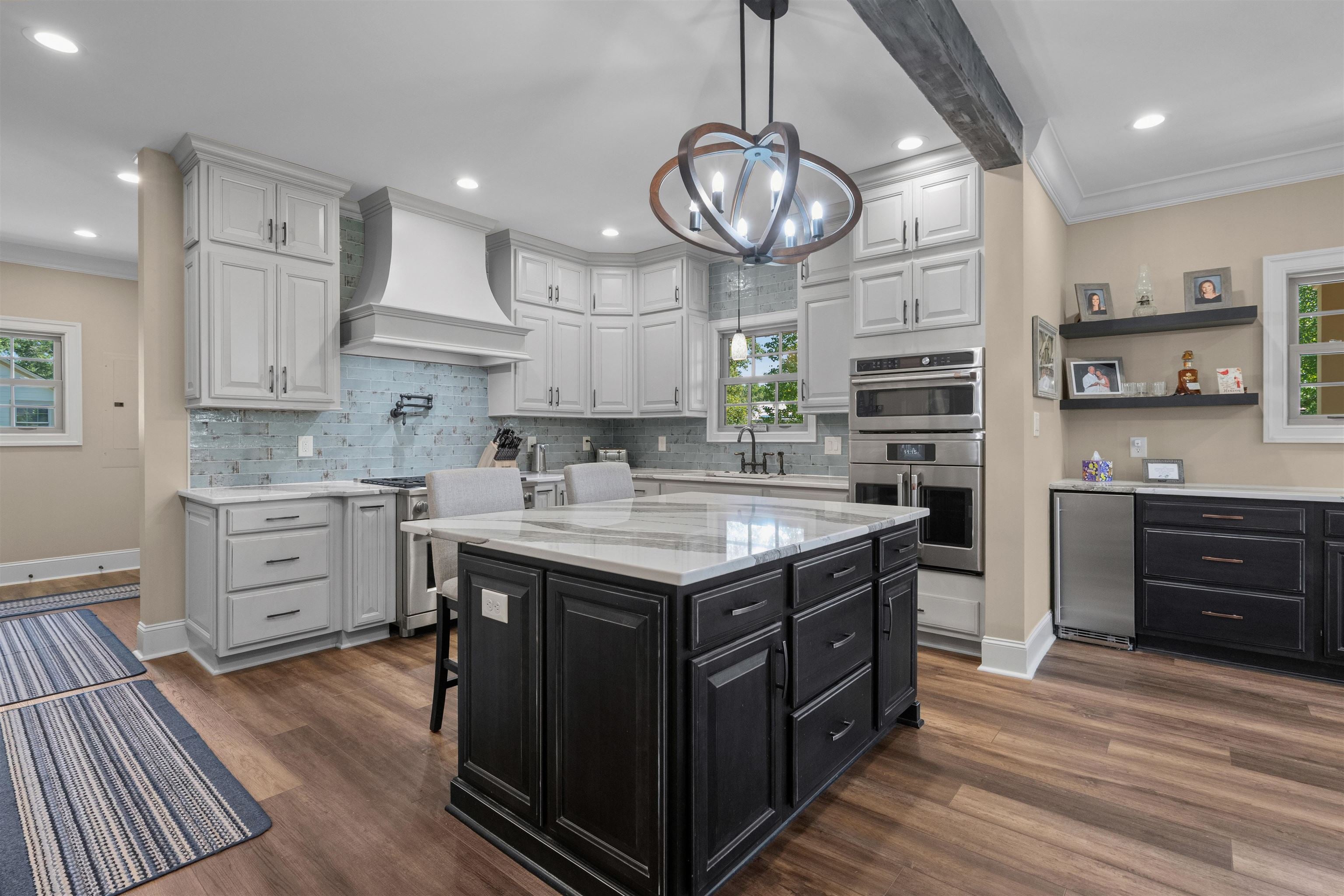 6052 Renata Ln.