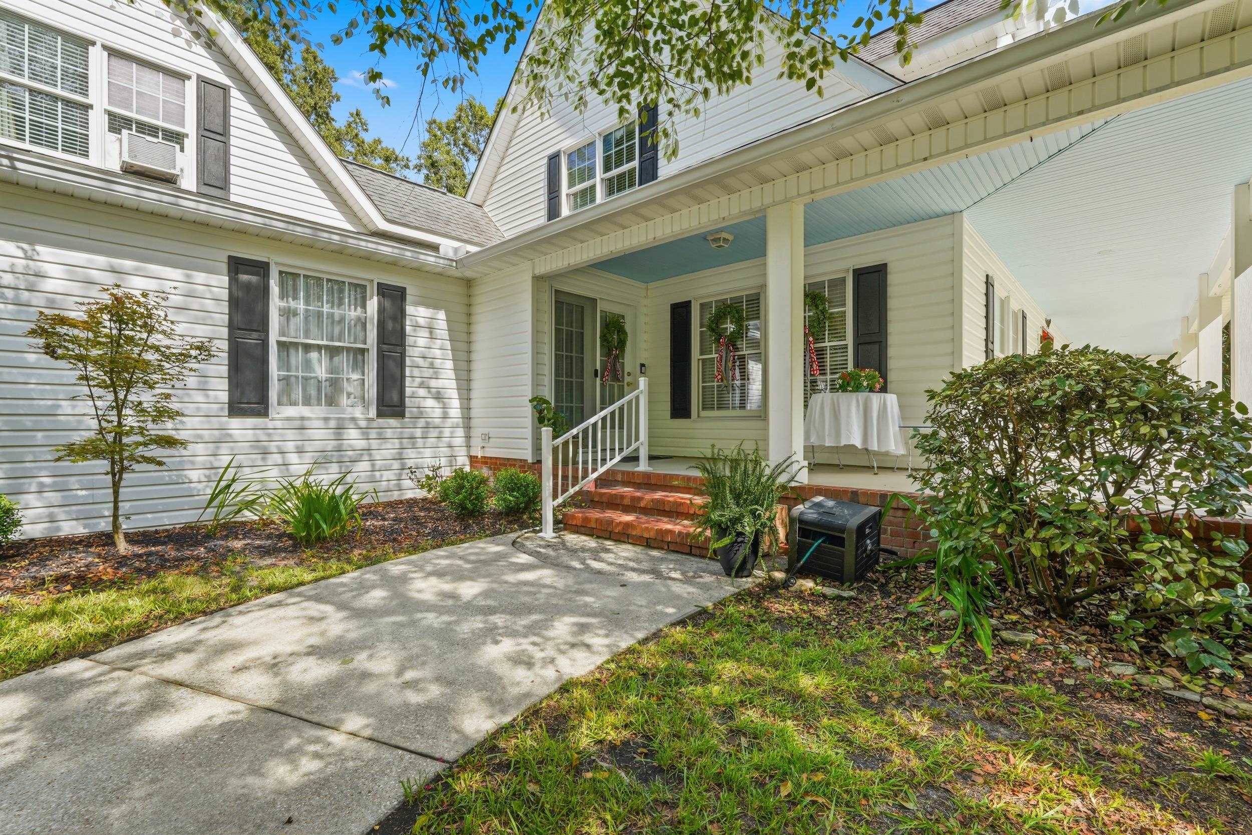 140 Windmeadows Dr.