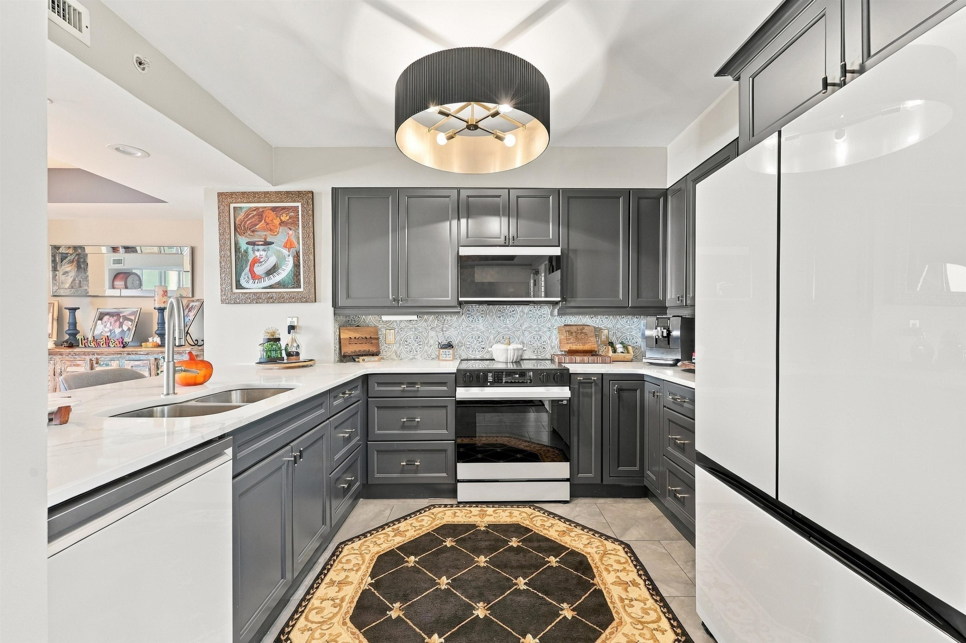 4801 Harbor Pointe Dr. 1305