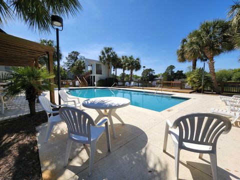 A home in Pawleys Island