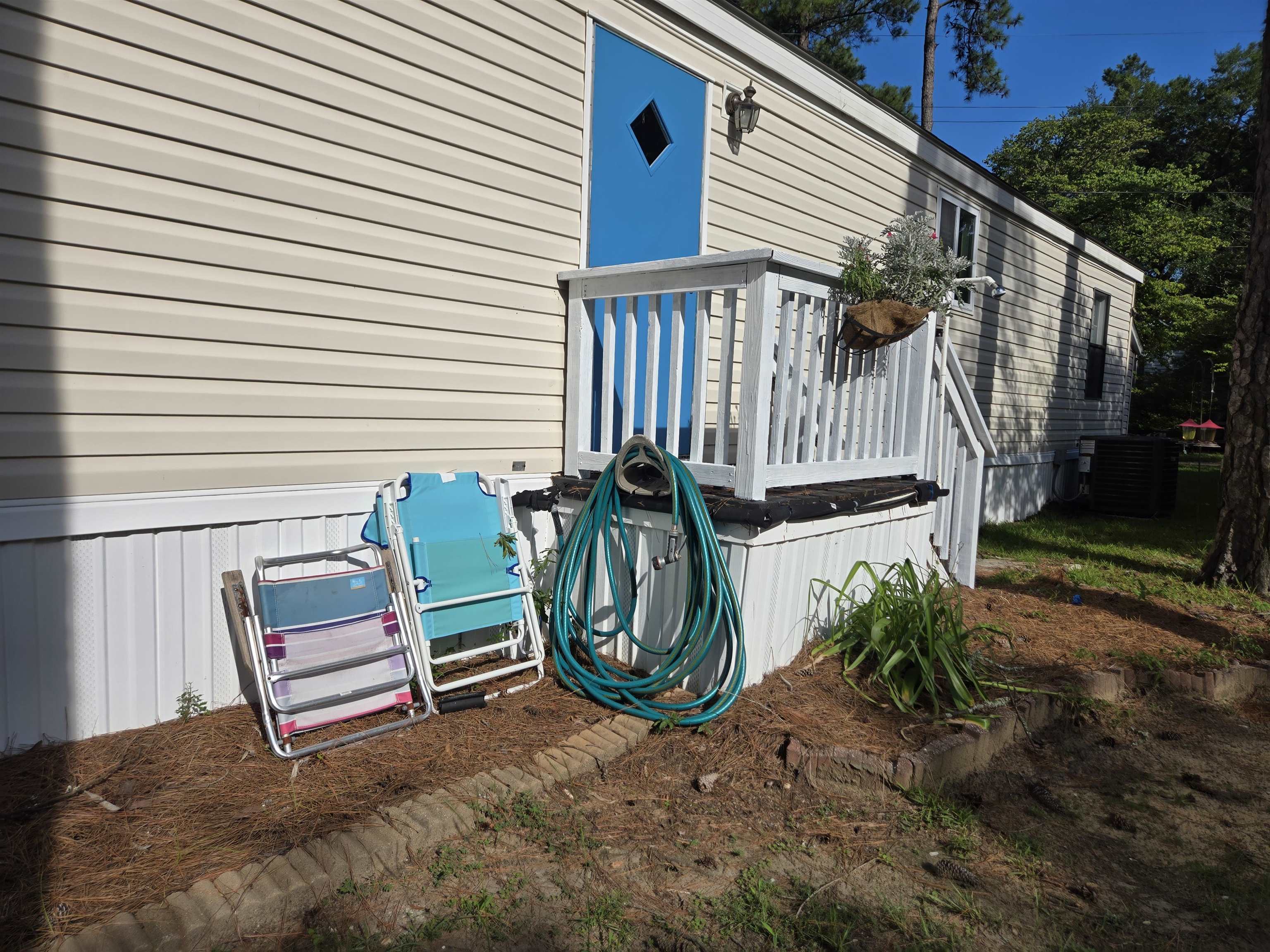 443 E Banks Dr.