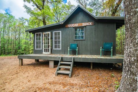 MLS: 2509211