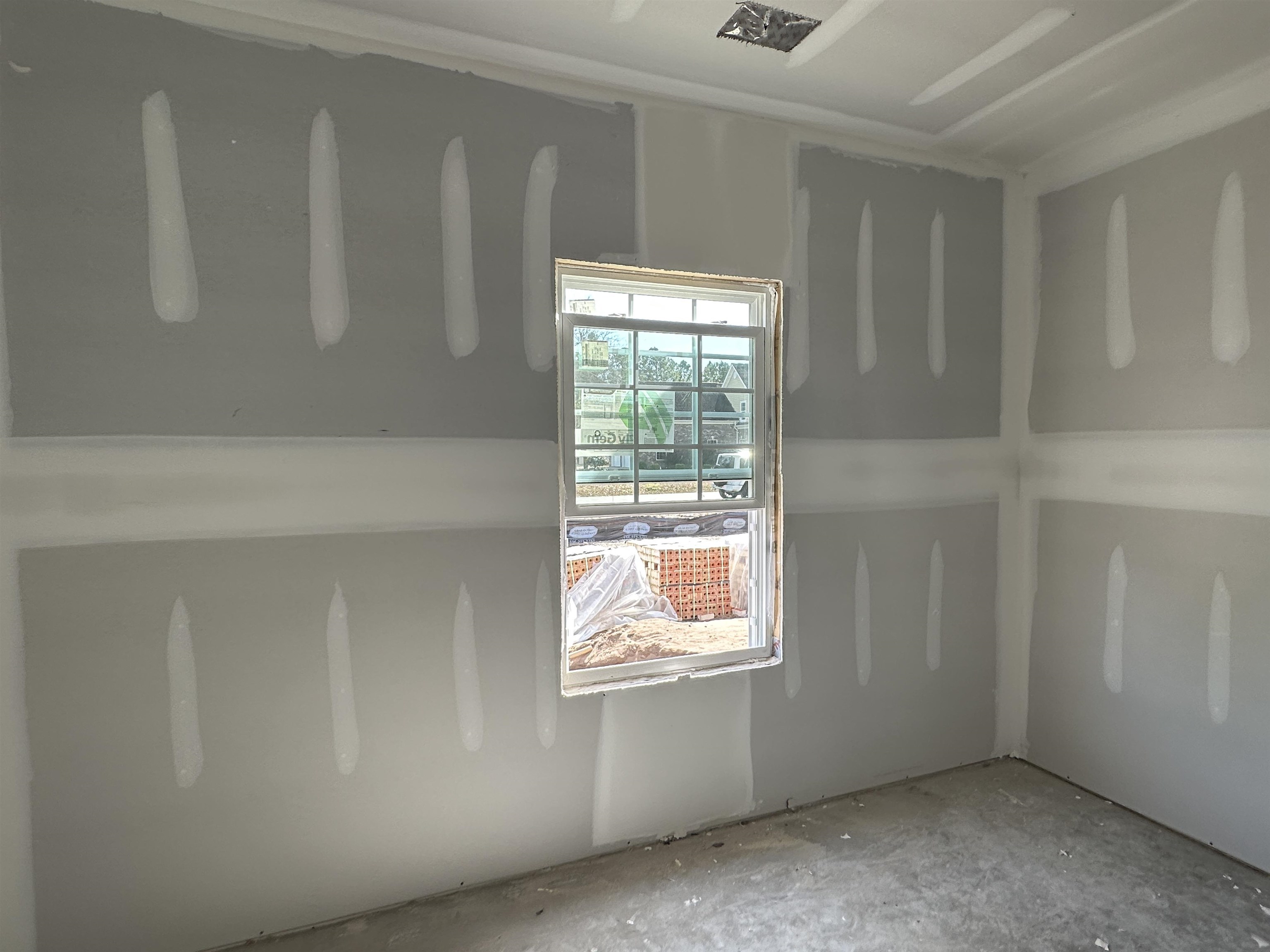 Photo 11 of 24 of 336 Capers Creek Dr. house