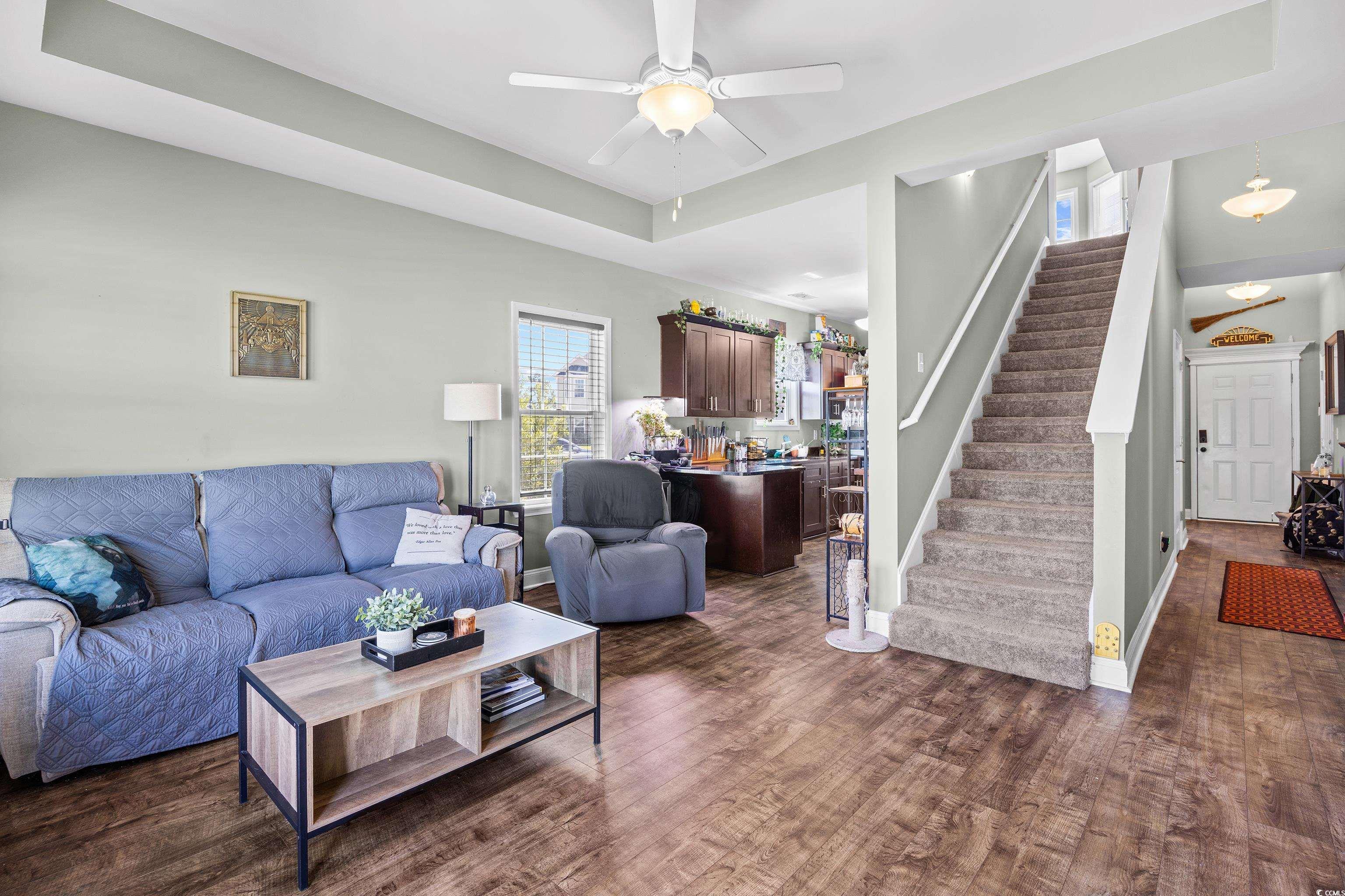 715 Hobonny Loop