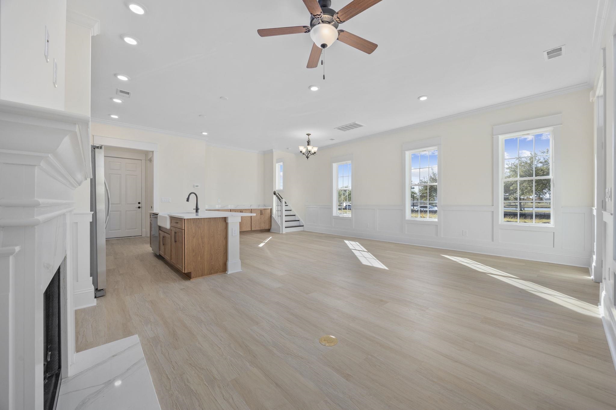968 Farrow Pkwy. C