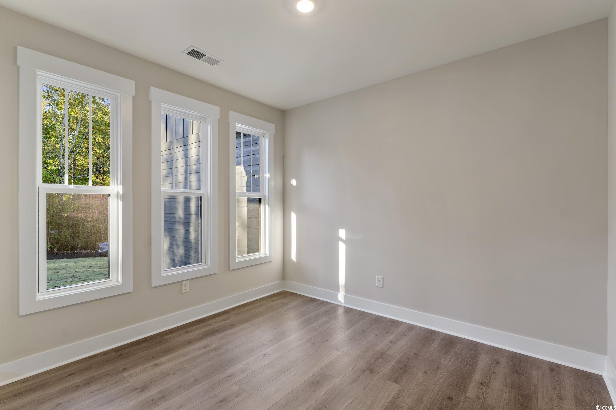 719 Daisy Bank Circle