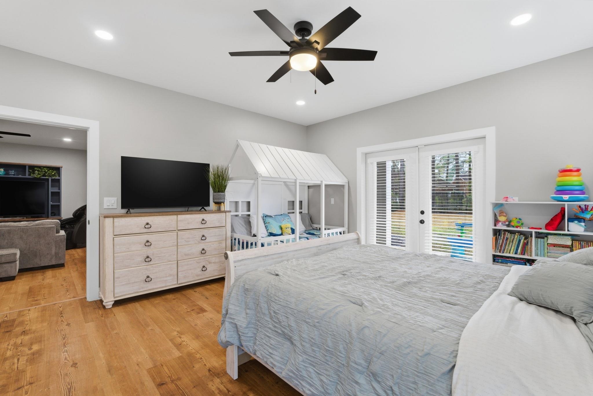 Murrells Inlet, South Carolina, 29576, United States, 6 Bedrooms Bedrooms, ,5 BathroomsBathrooms,Residential,Active,2024350