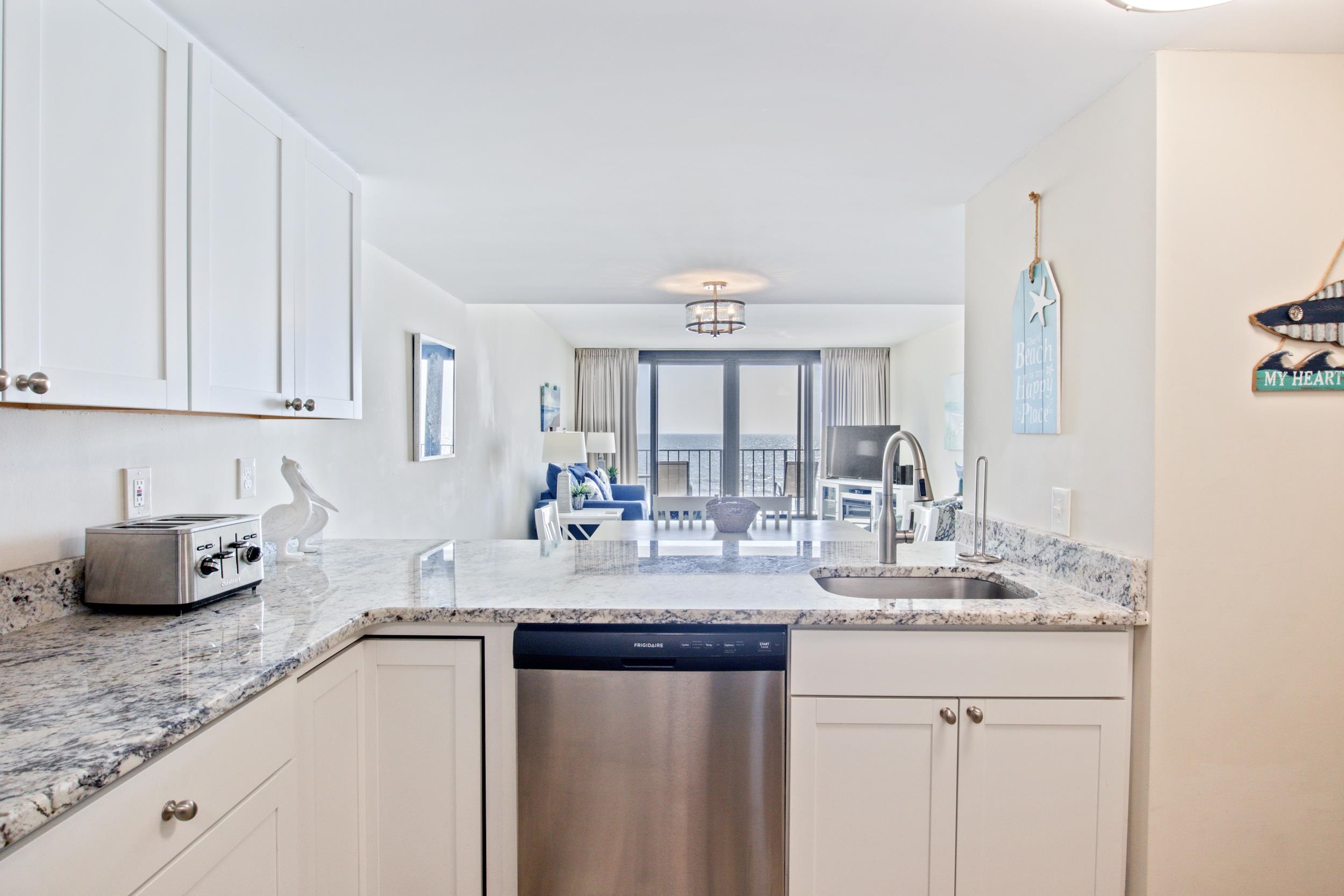 1108 N Waccamaw Dr. 403