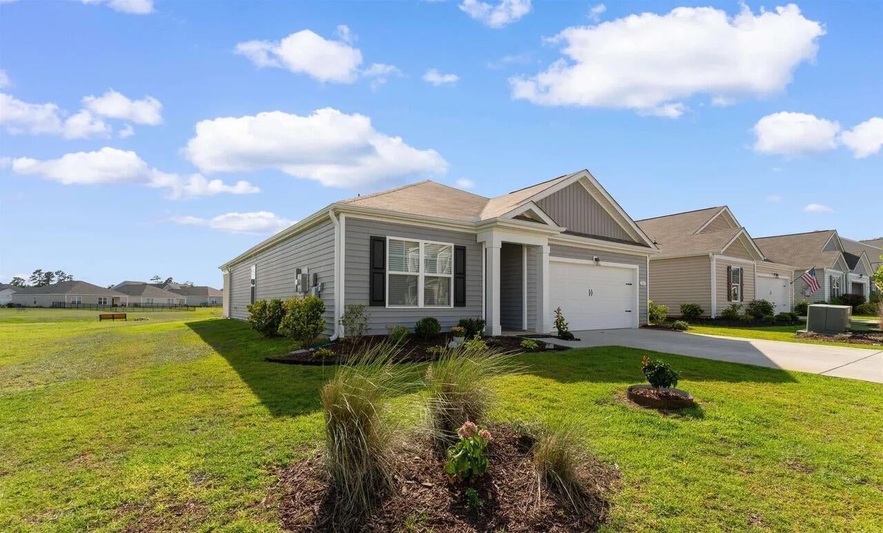 561 Woodland Farms Circle
