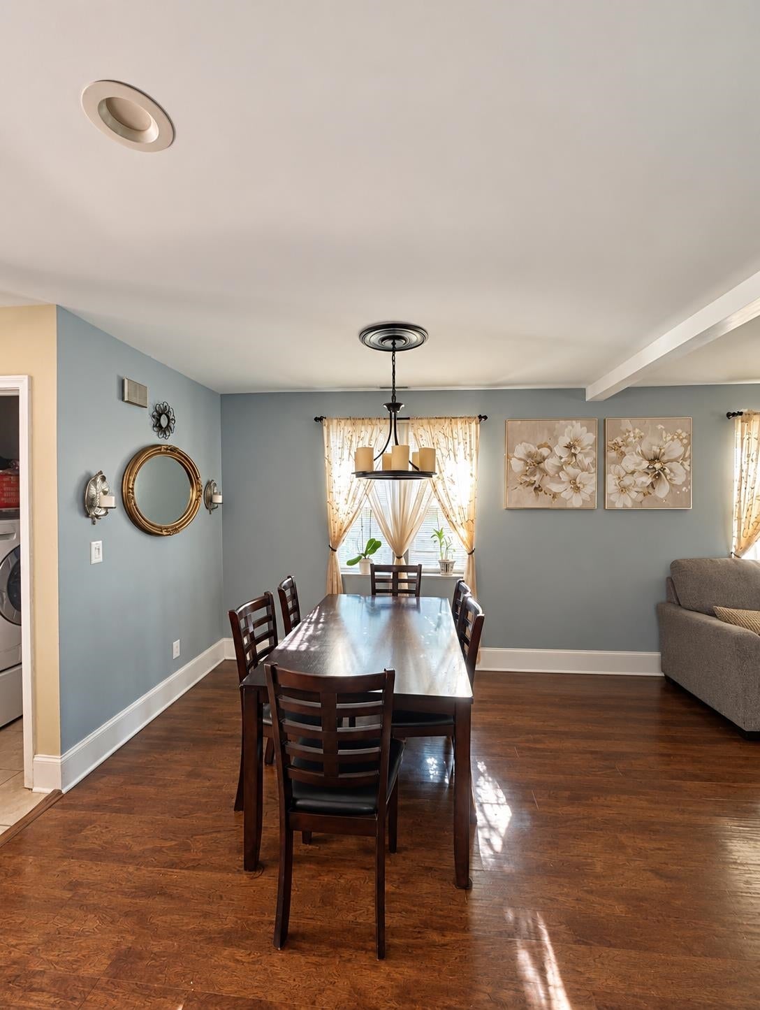 2427 Huntington Circle