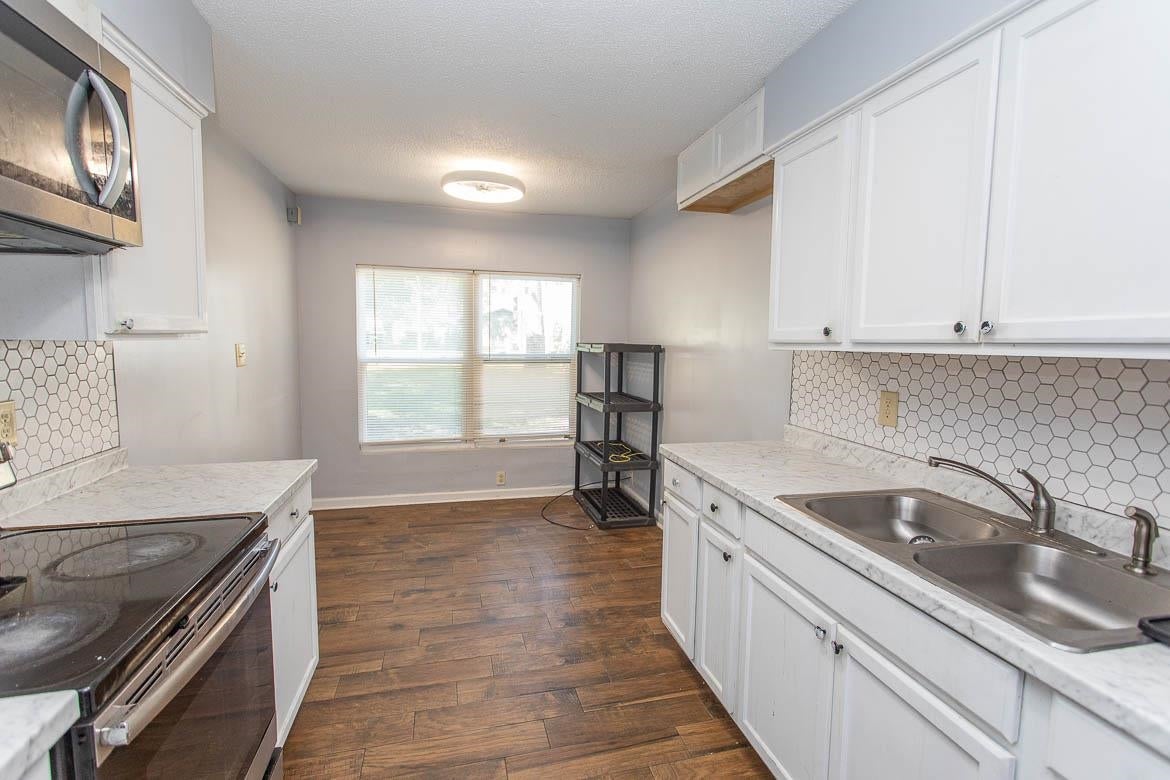 2000 Greens Blvd. 15-B