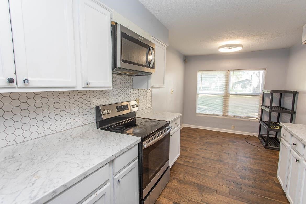 2000 Greens Blvd. 15-B