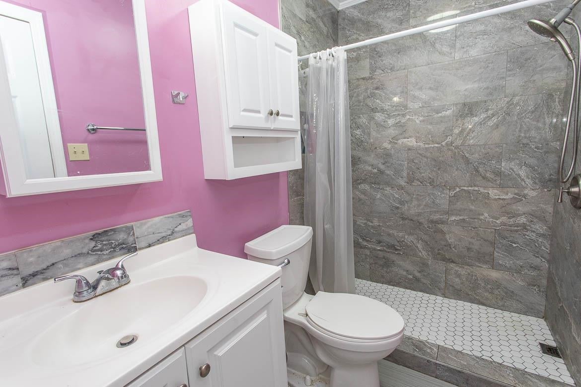 2000 Greens Blvd. 15-B