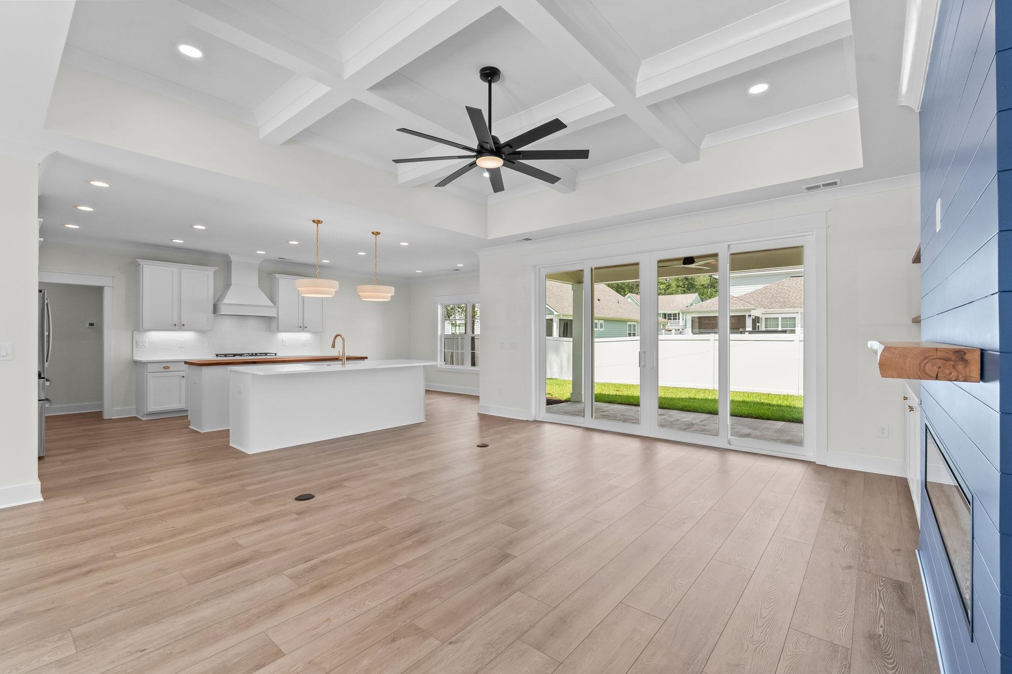 2836 McLeod Ln.