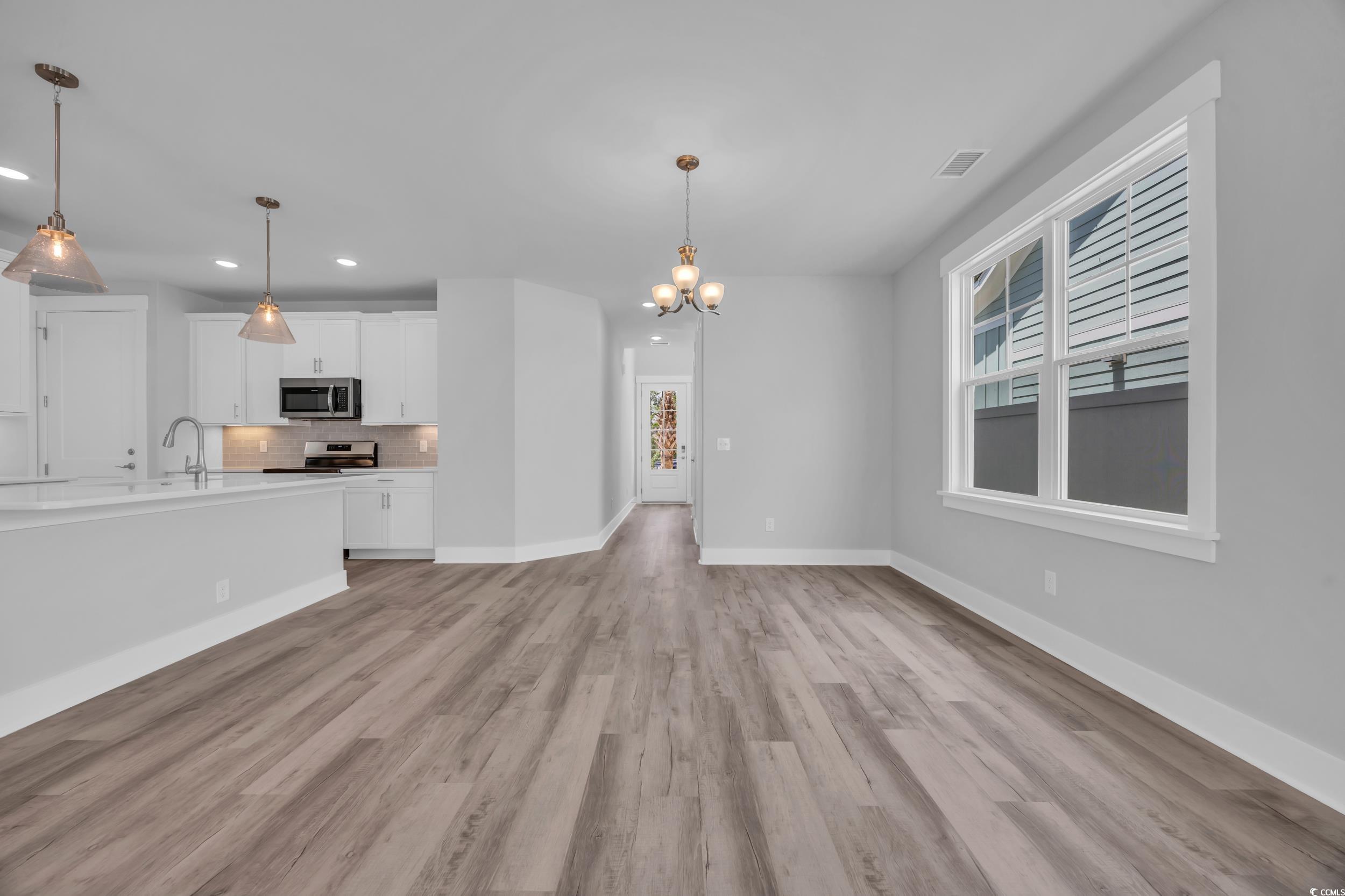 1549 Coastal Cove Ln