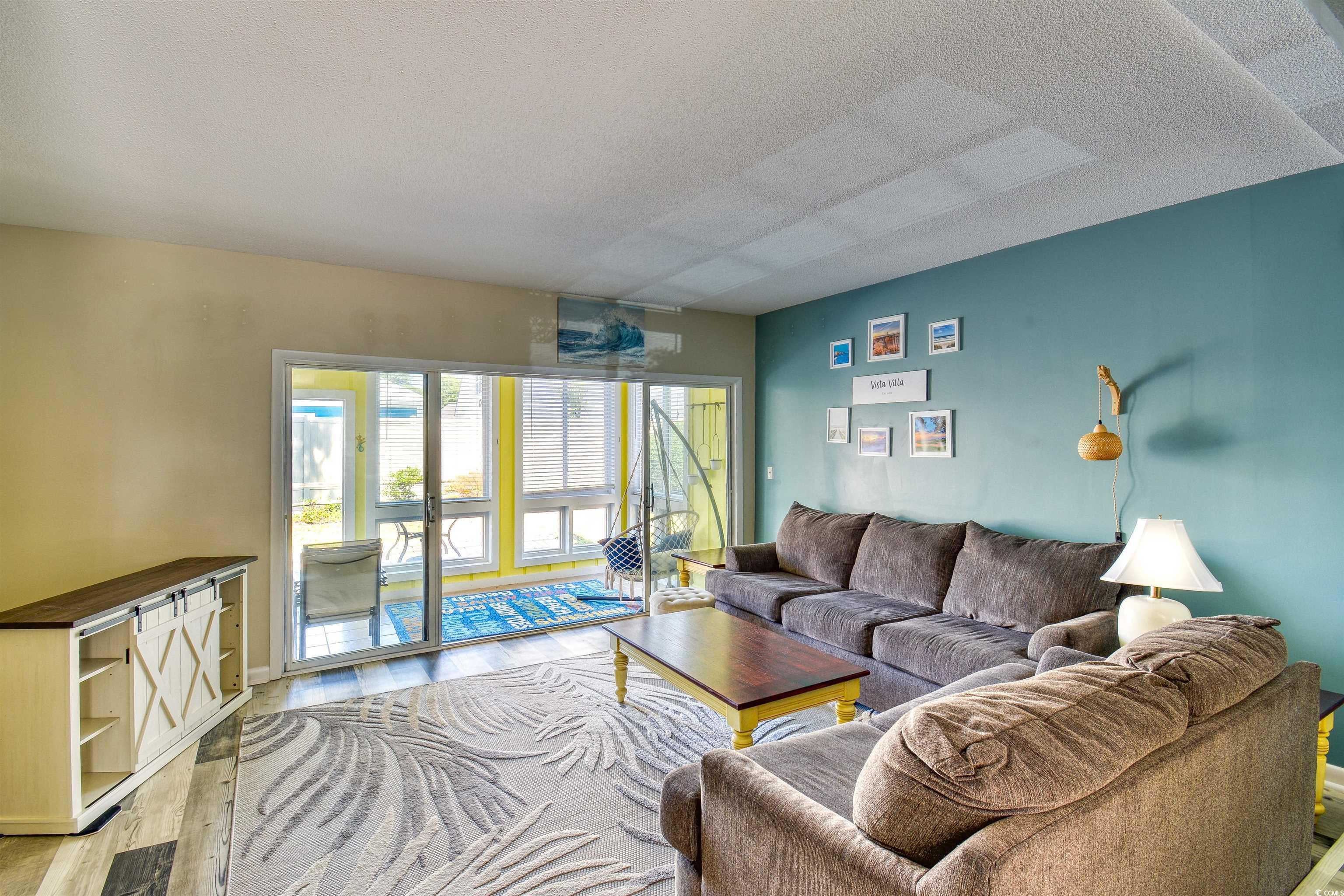 832 Villa Dr. 832