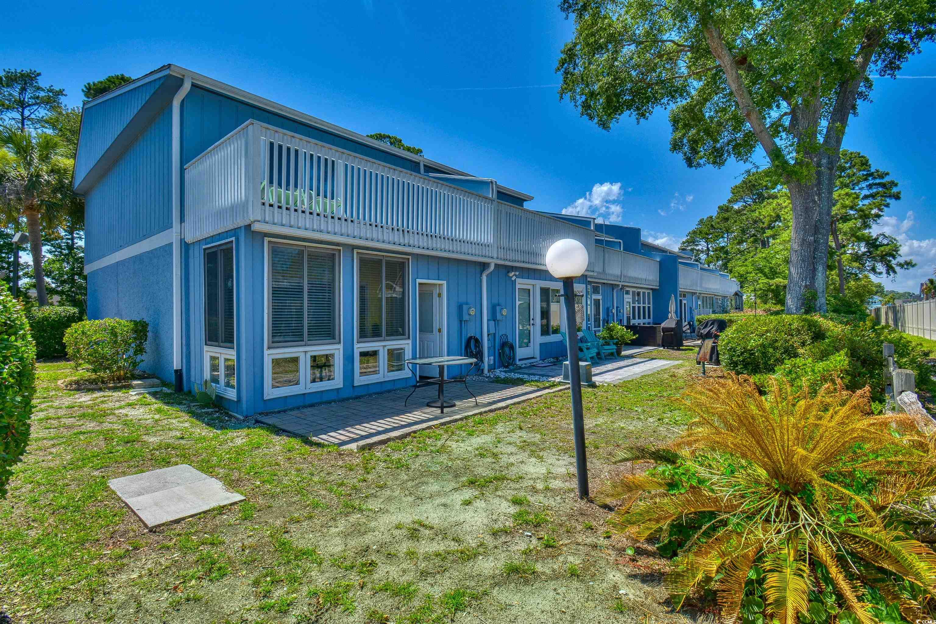 832 Villa Dr. 832