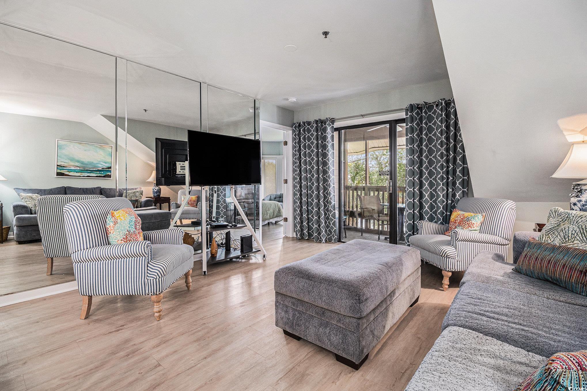 410 Melrose Pl. 309