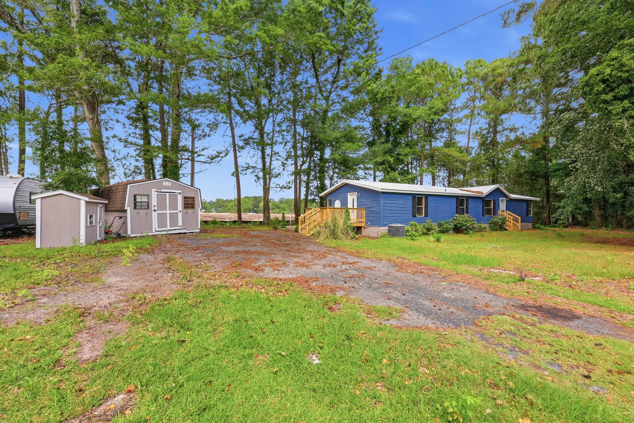 1922 N Twisted Oak Dr.