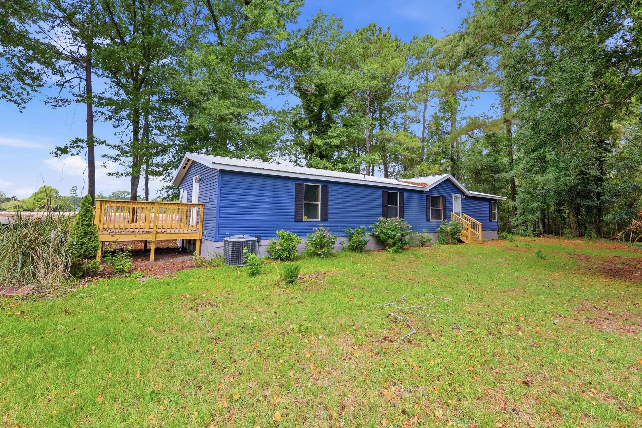 1922 N Twisted Oak Dr.