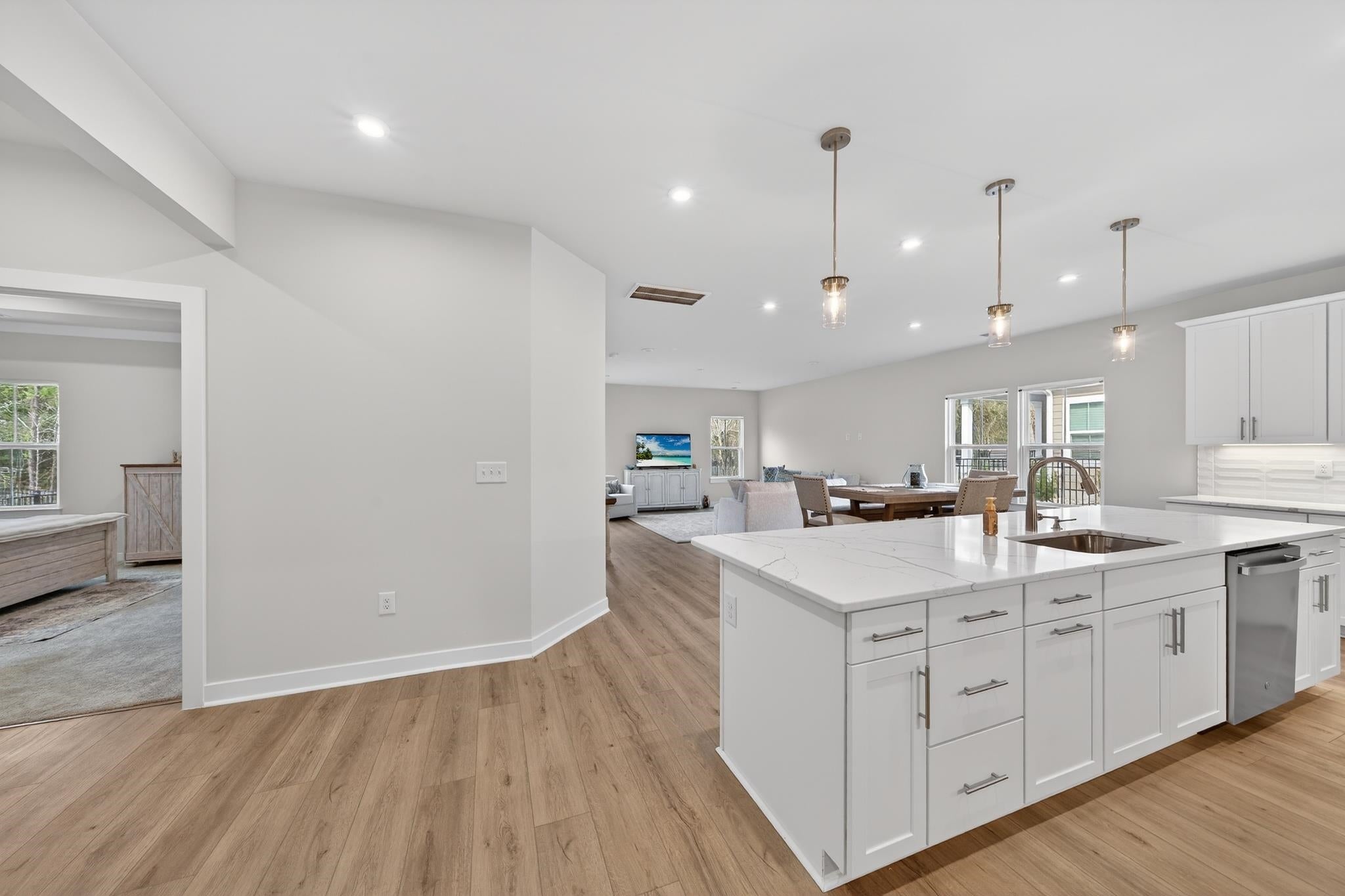 2261 Vera Way