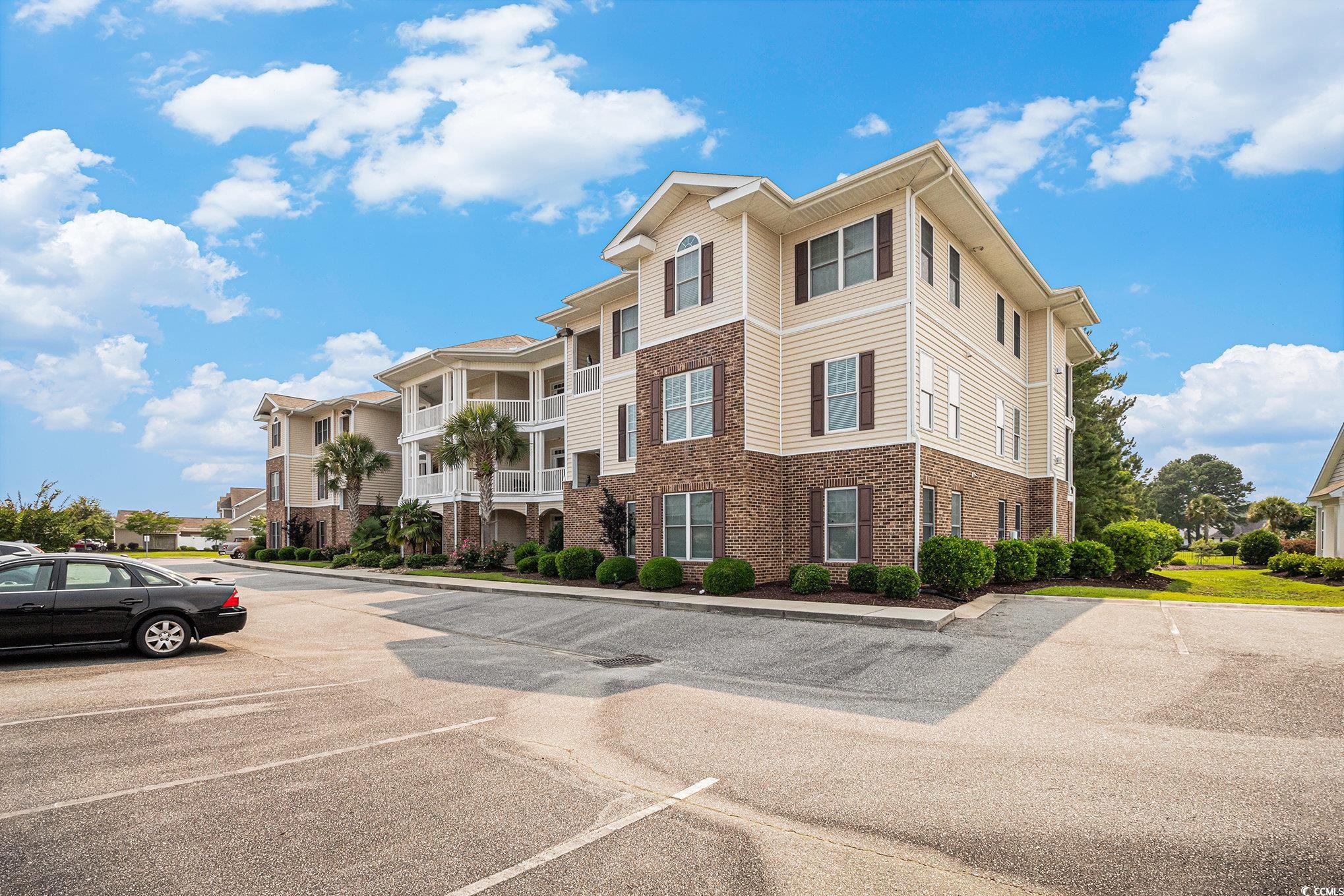 730 Pickering Dr. 303