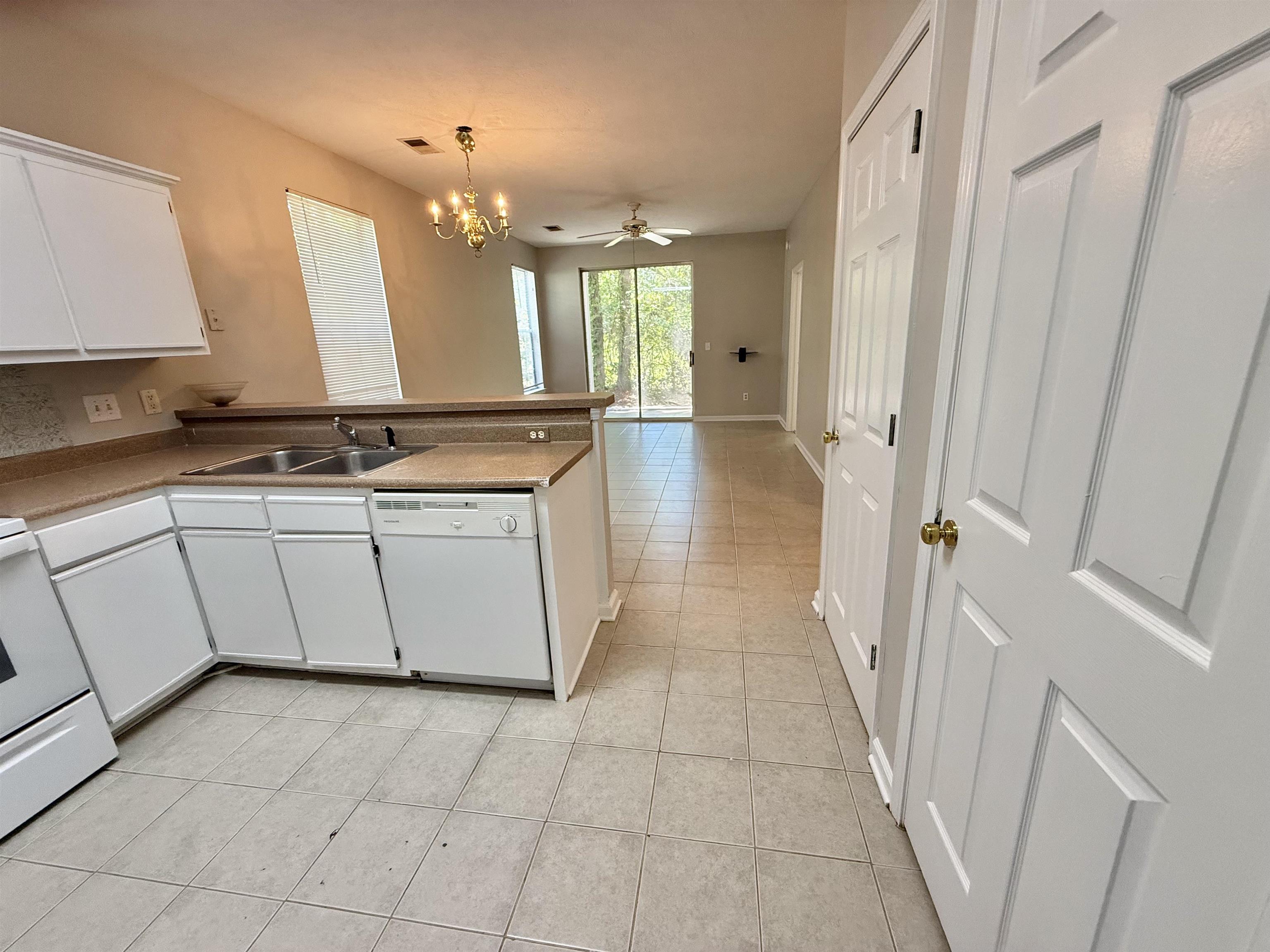 492 River Oaks Dr. 60-B