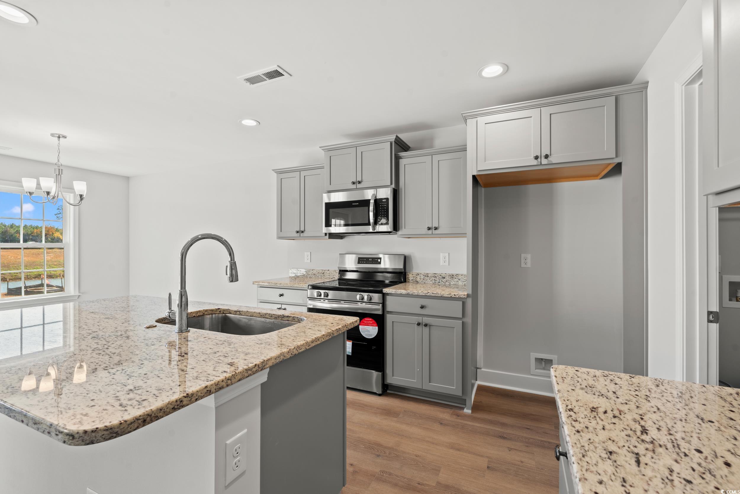 515 Woodside Dr.