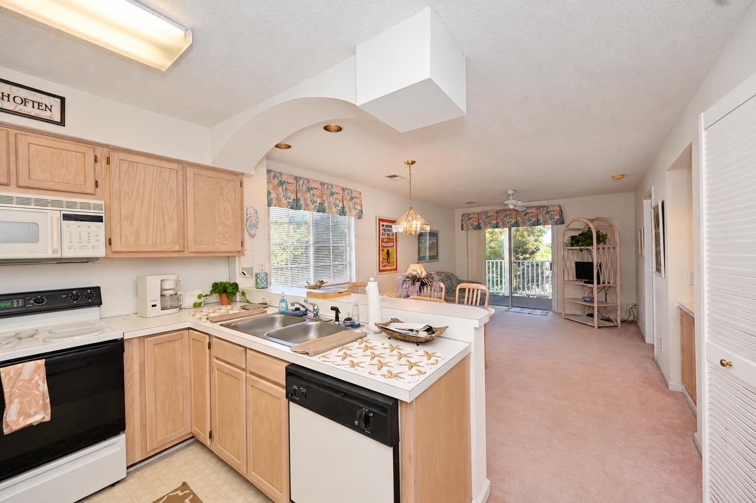 1900 Duffy St. J4