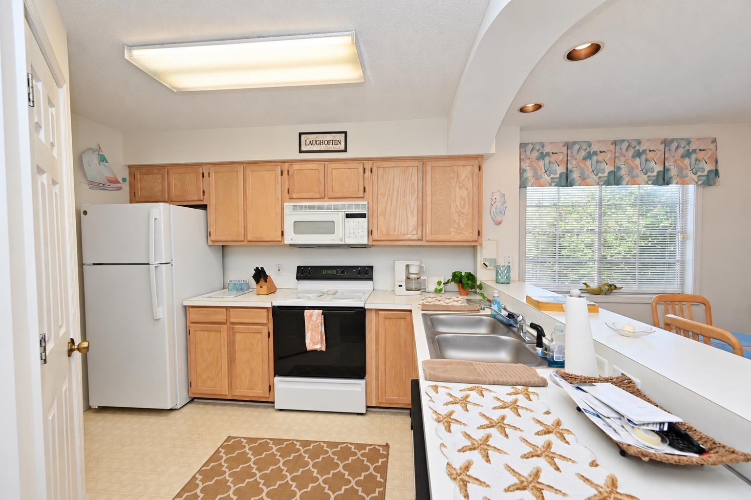 1900 Duffy St. J4