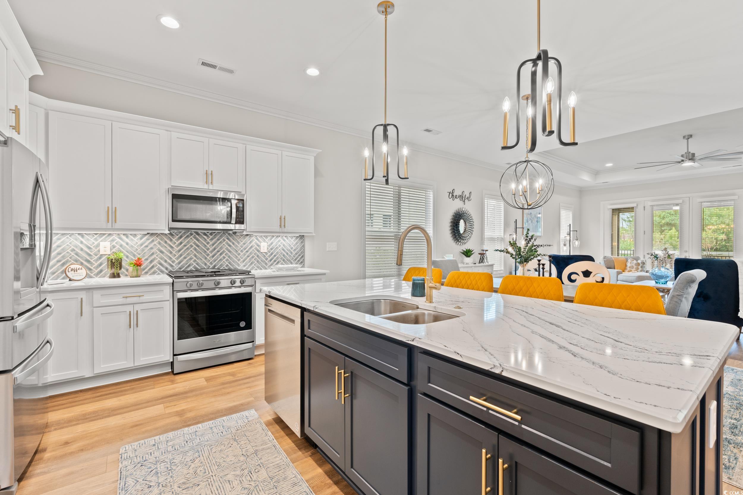 8338 Cape Dutch Loop