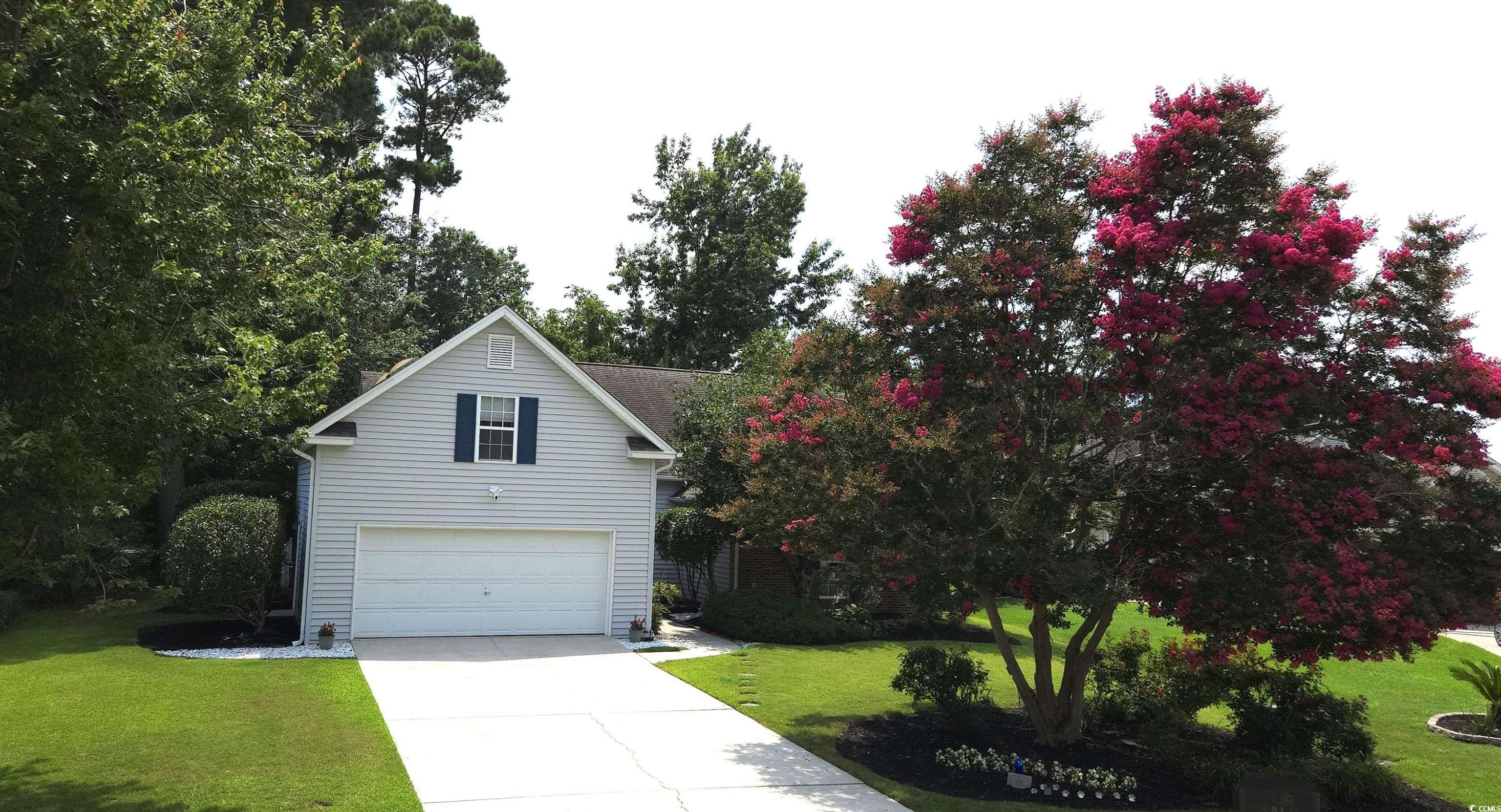 1409 Ashwood Circle