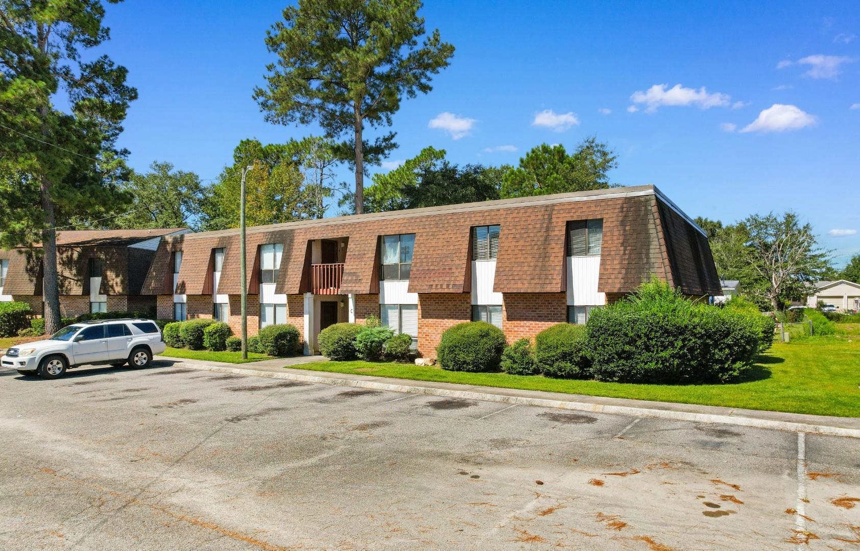 Photo 1 of 37 — 615 Carter Ln. C6, Conway, SC 29526