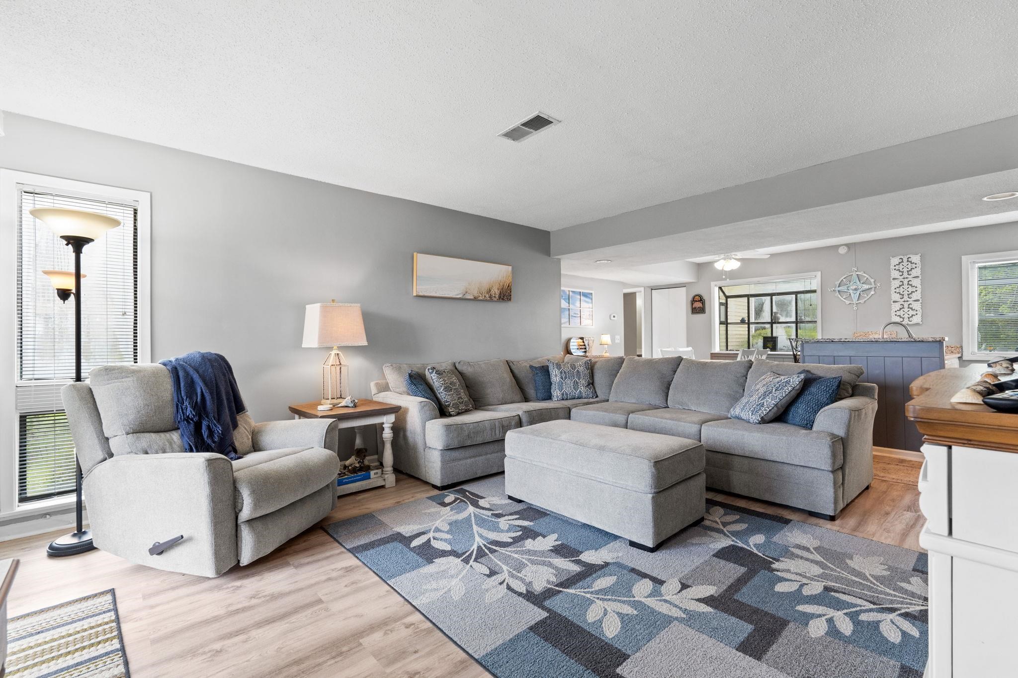 1025 W Plantation Dr. W 2717/2718