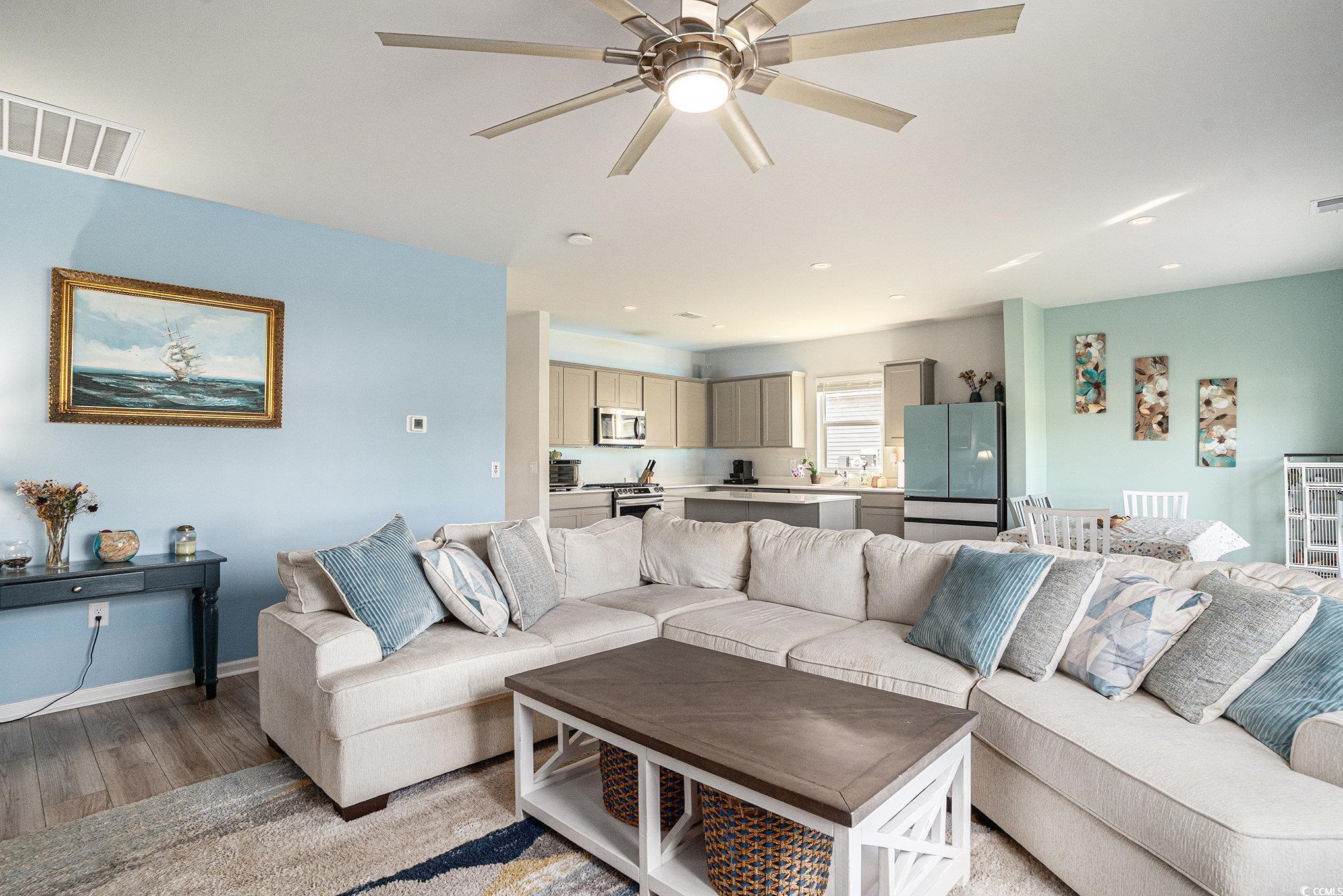 699 Heritage Downs Dr.