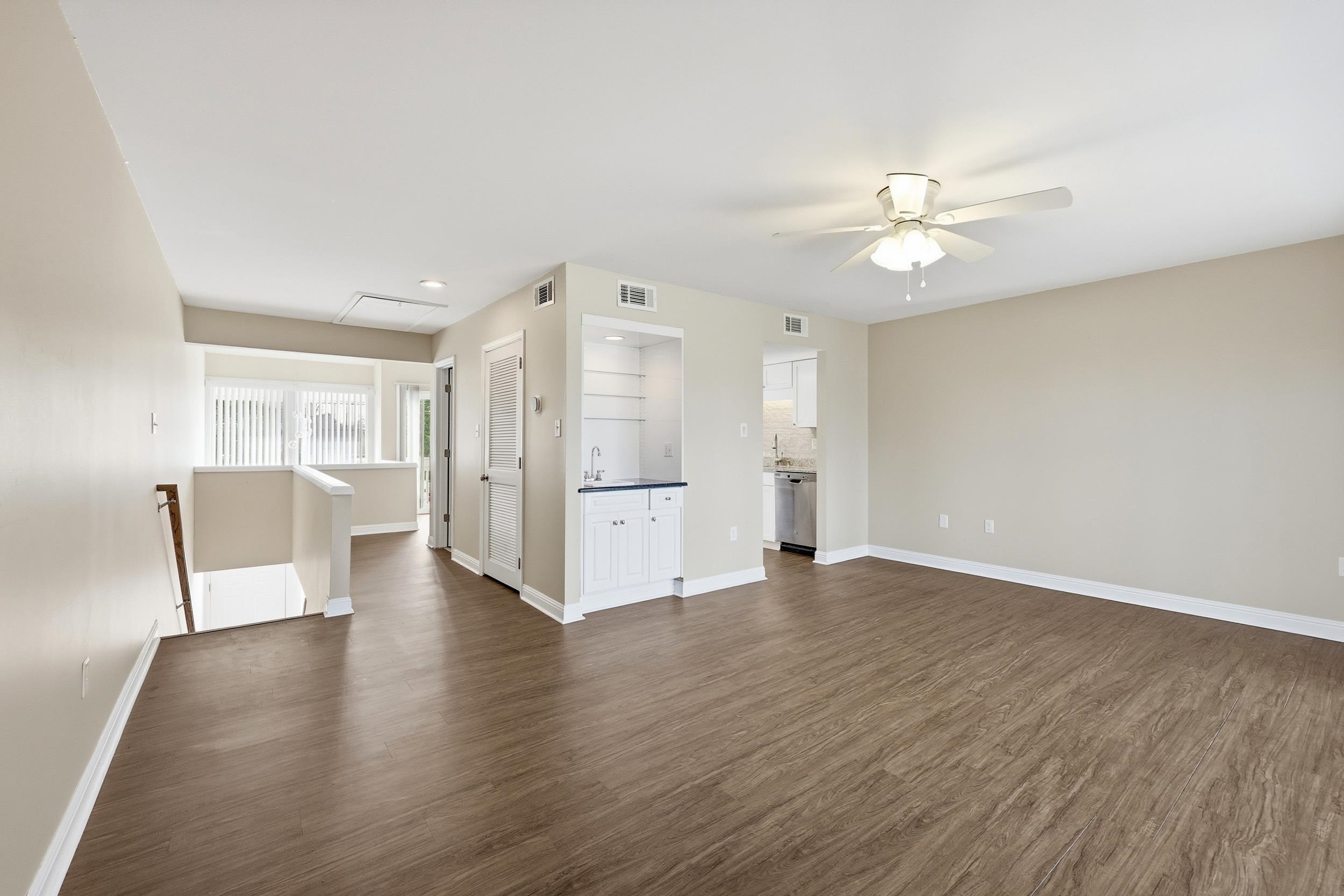 1000 11th Ave. N 102